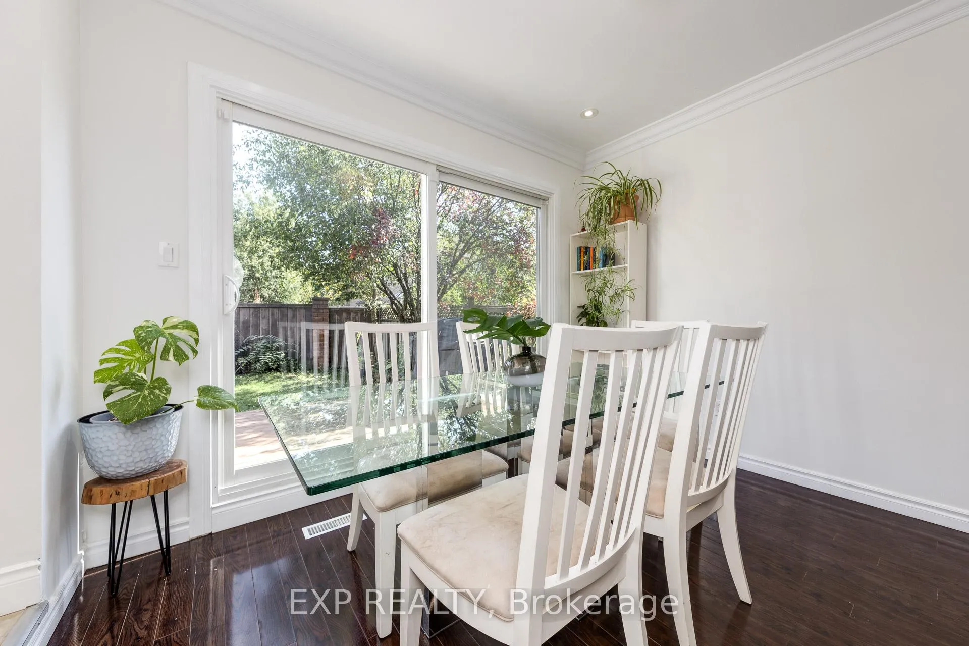 Photo 21 of 158 Millcroft Way N, Vaughan, Brownridge — HOMEH