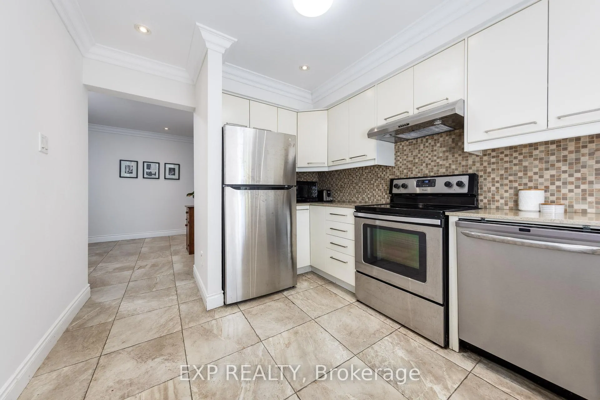 Photo 22 of 158 Millcroft Way N, Vaughan, Brownridge — HOMEH