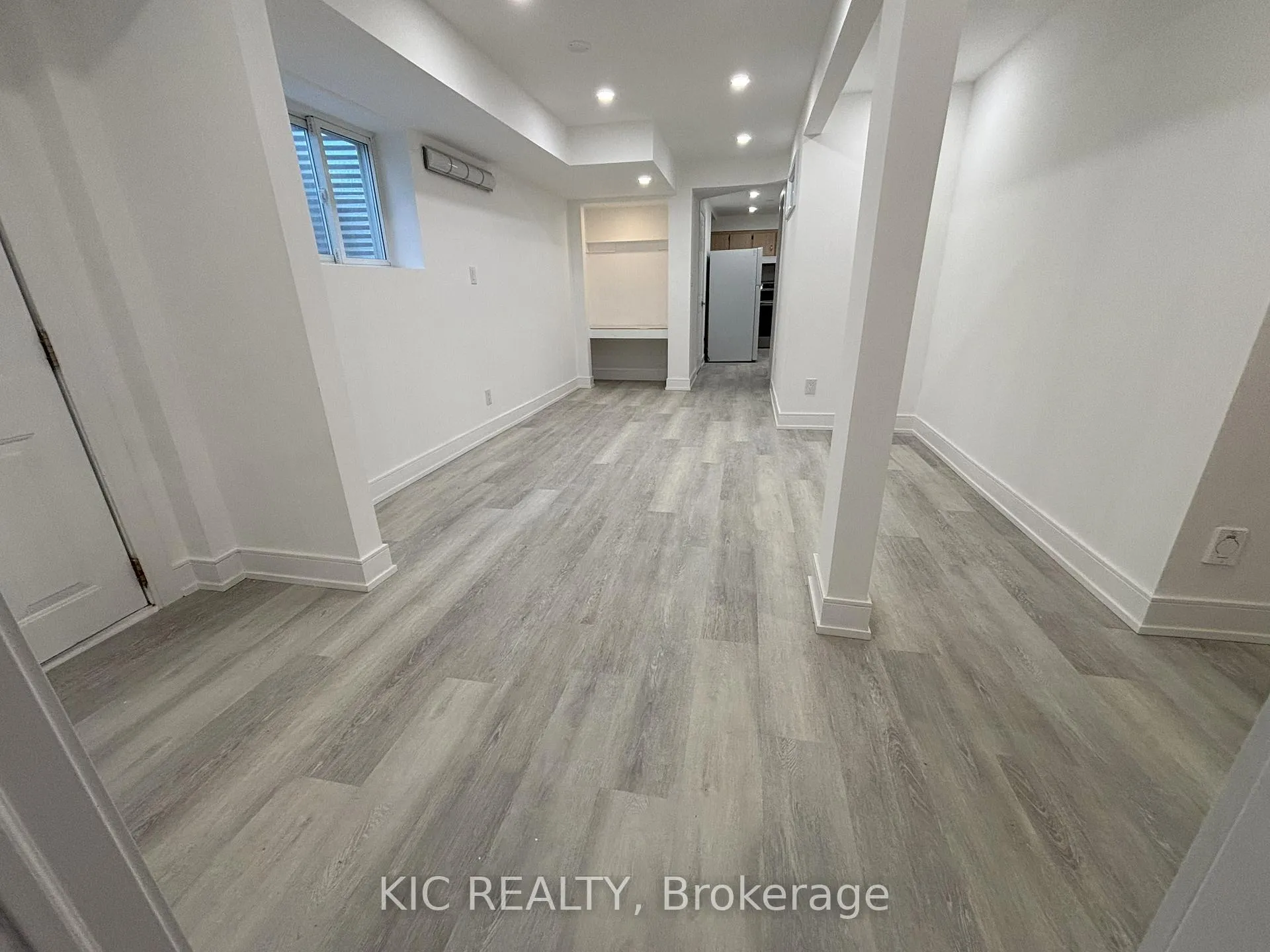 Photo 2 of Unit Lower Level, 213 Equator Crescent, Vaughan, Vellore Village — HOMEH