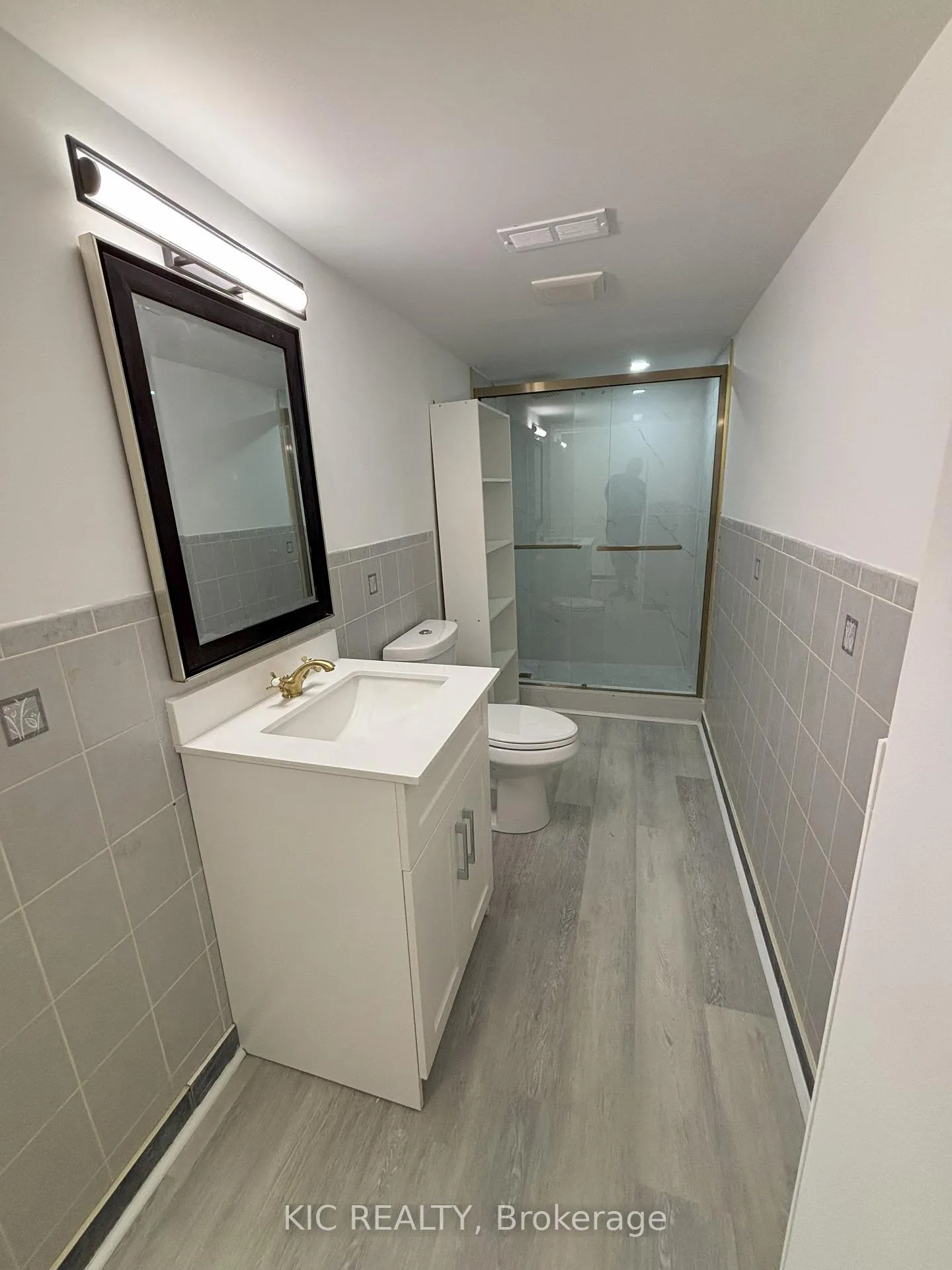 Photo 10 of Unit Lower Level, 213 Equator Crescent, Vaughan, Vellore Village — HOMEH