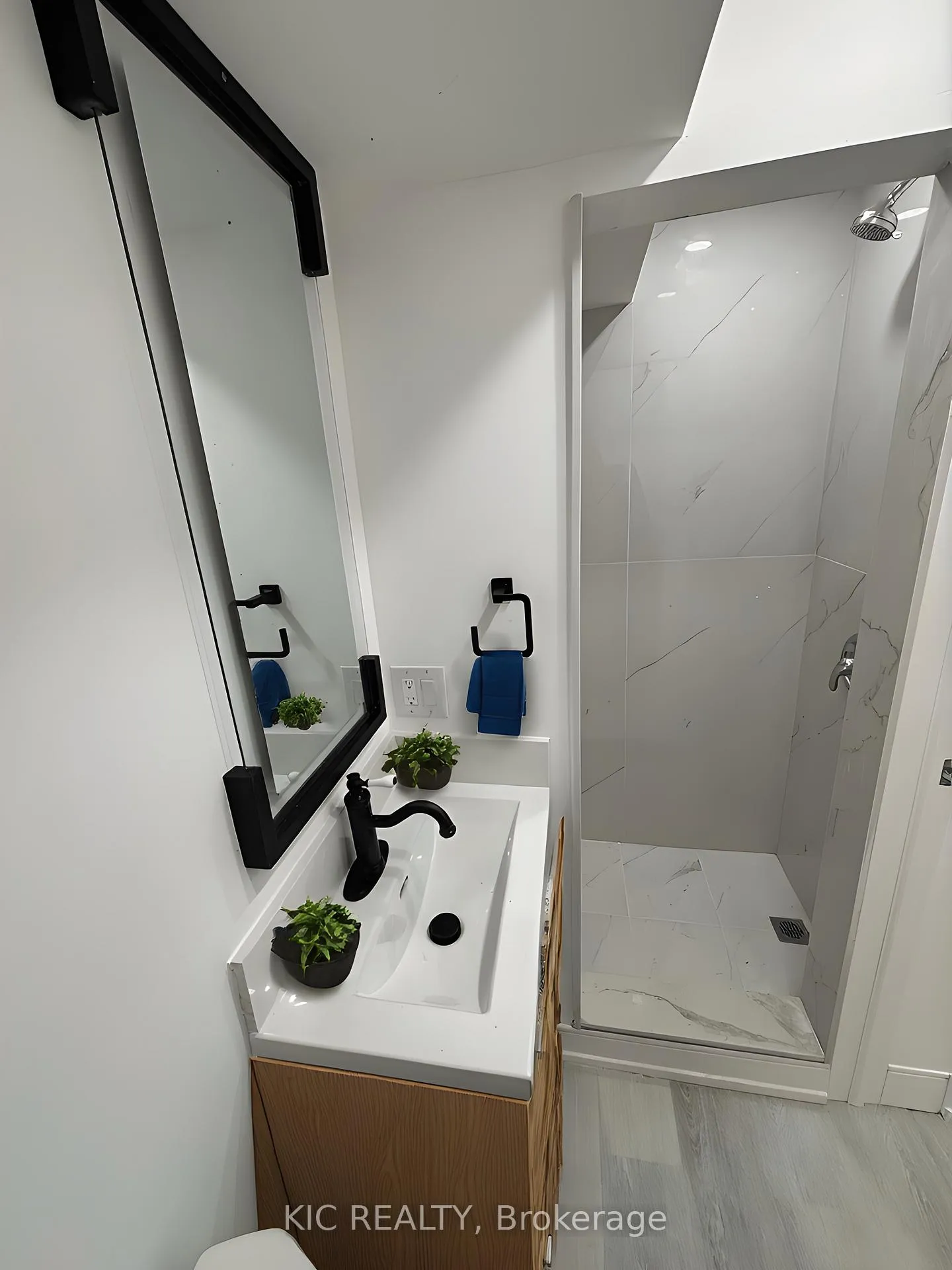 Photo 12 of Unit Lower Level, 213 Equator Crescent, Vaughan, Vellore Village — HOMEH