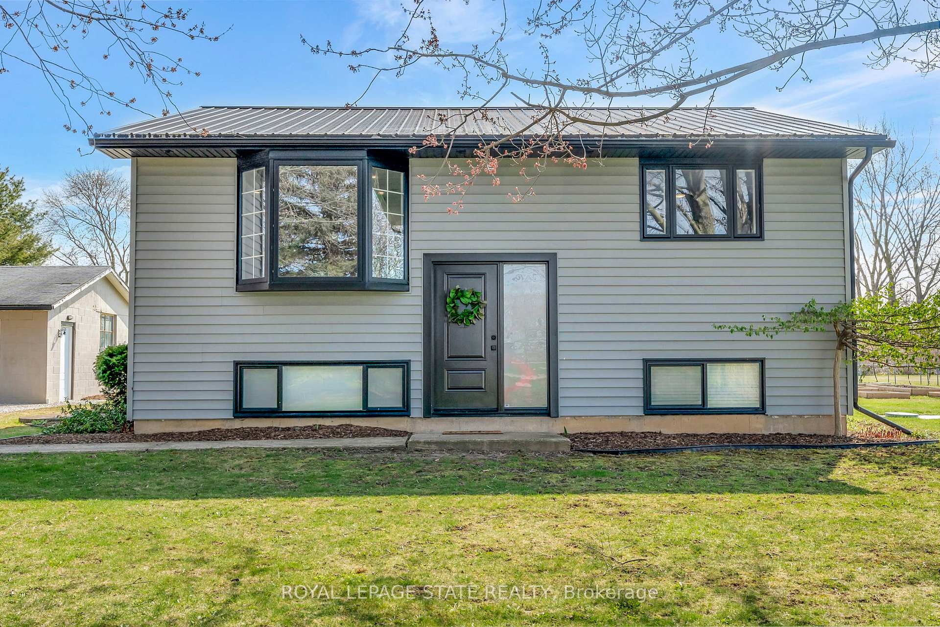 Photo 2 of 63641 Smith Road, Wainfleet, Marshville/Winger — HOMEH