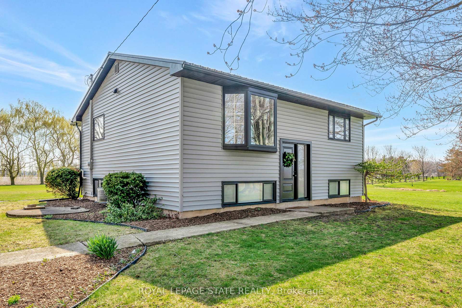 Photo 3 of 63641 Smith Road, Wainfleet, Marshville/Winger — HOMEH