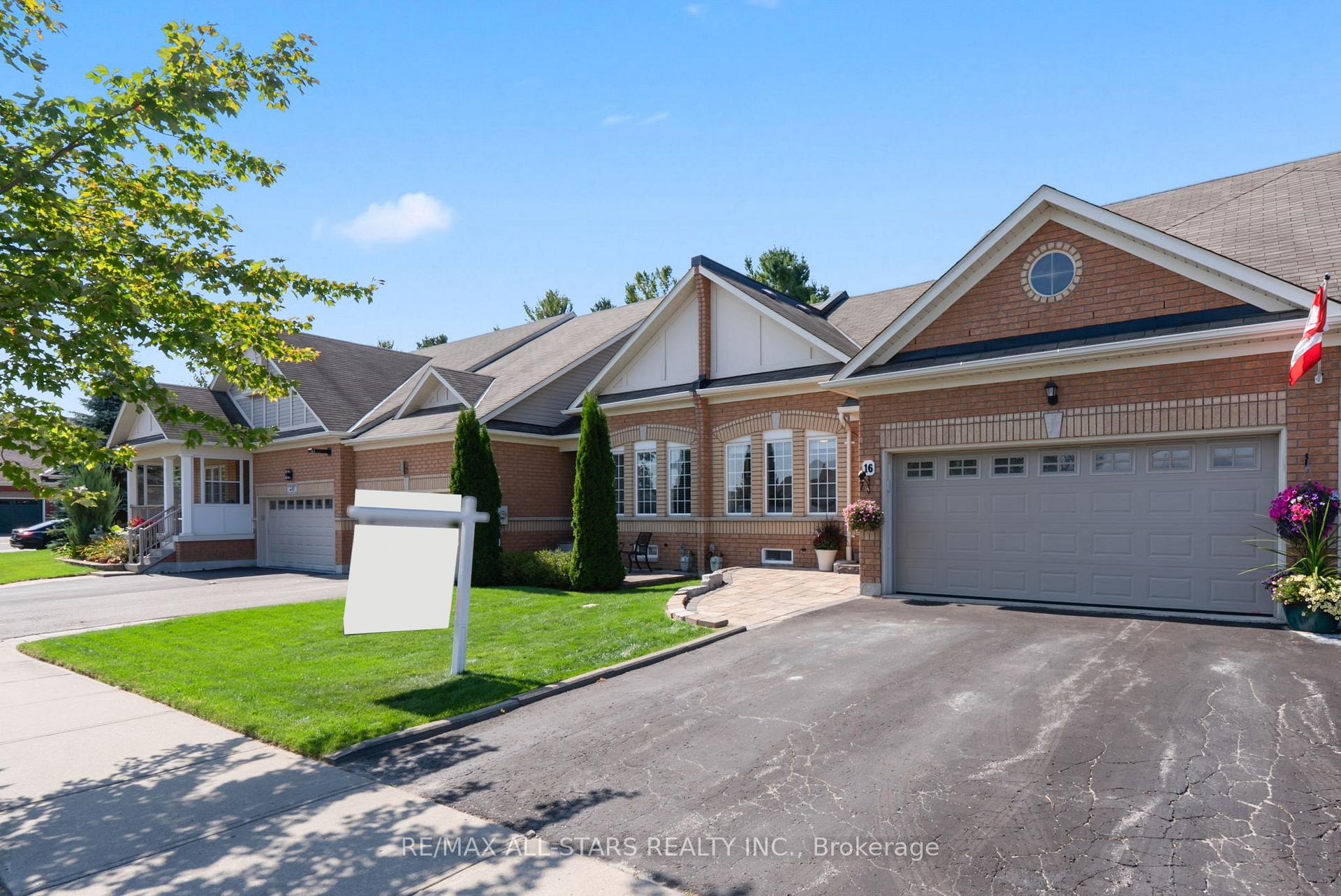 Photo 1 of 16 Norm Goodspeed Drive, Uxbridge — HOMEH