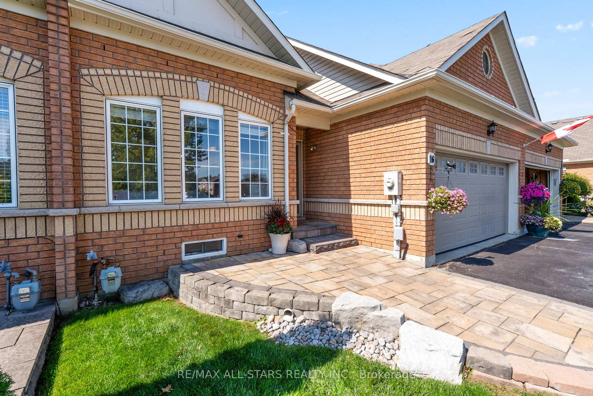 Photo 3 of 16 Norm Goodspeed Drive, Uxbridge — HOMEH