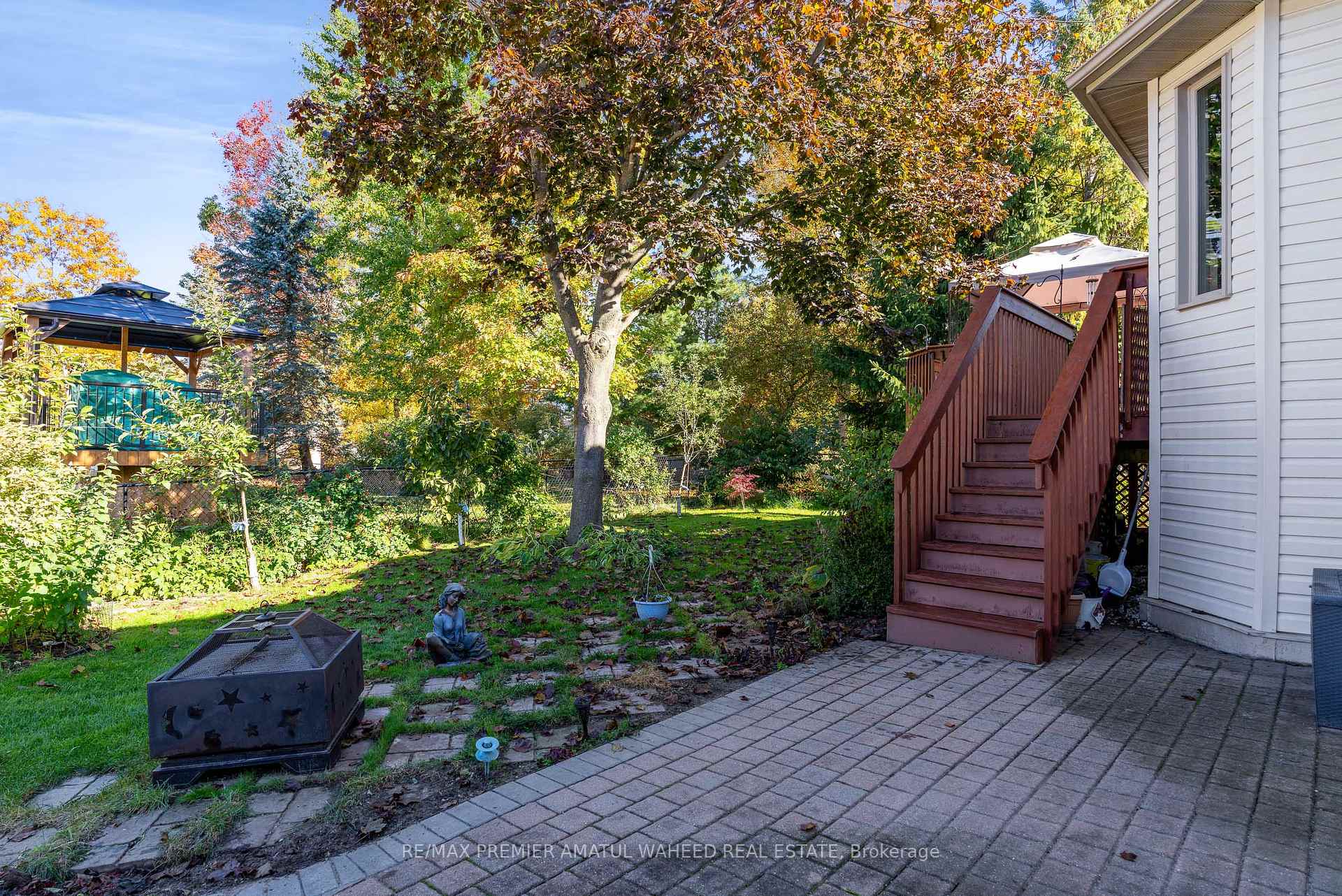 Photo 7 of 15 Bush Crescent, Wasaga Beach — HOMEH