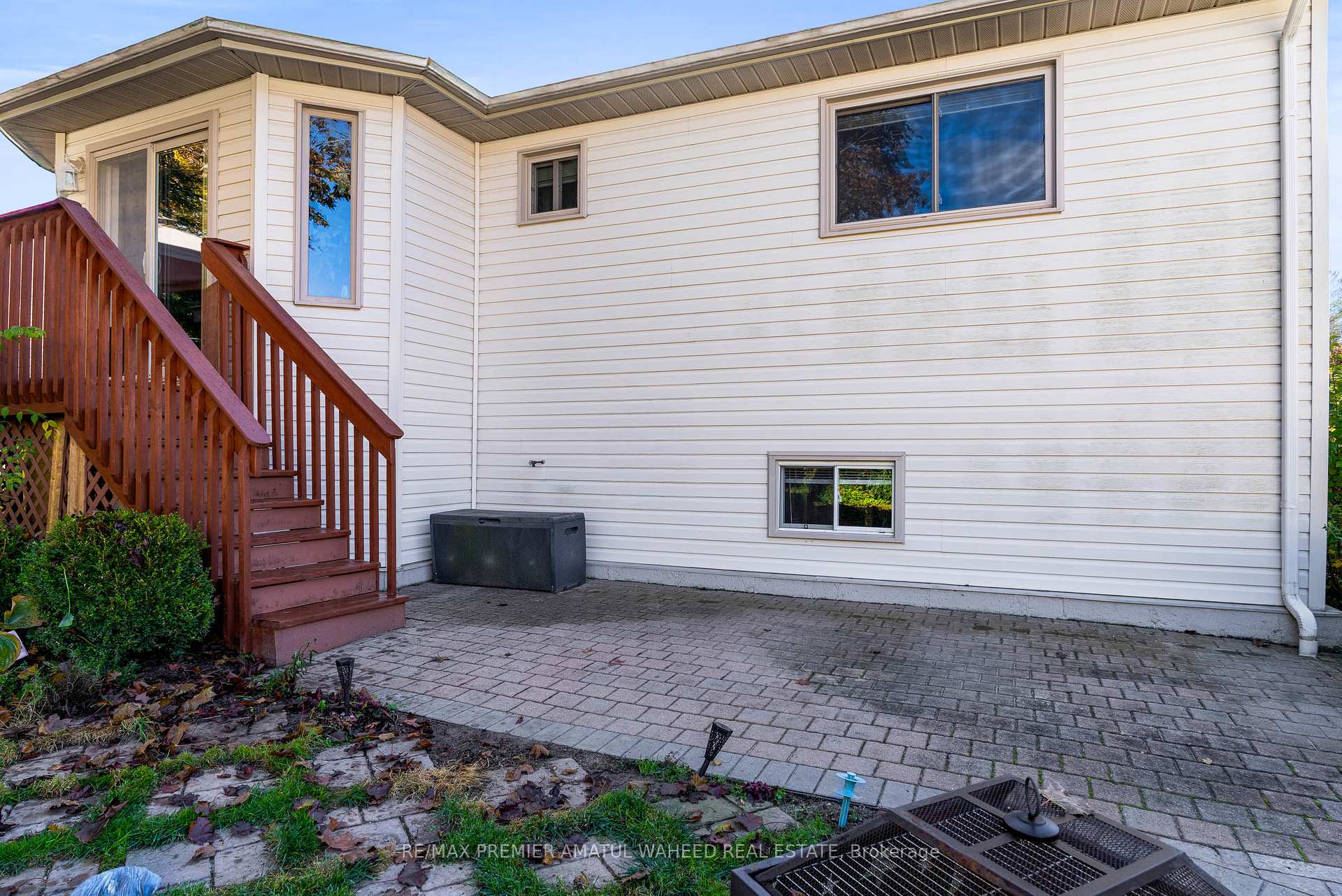 Photo 8 of 15 Bush Crescent, Wasaga Beach — HOMEH