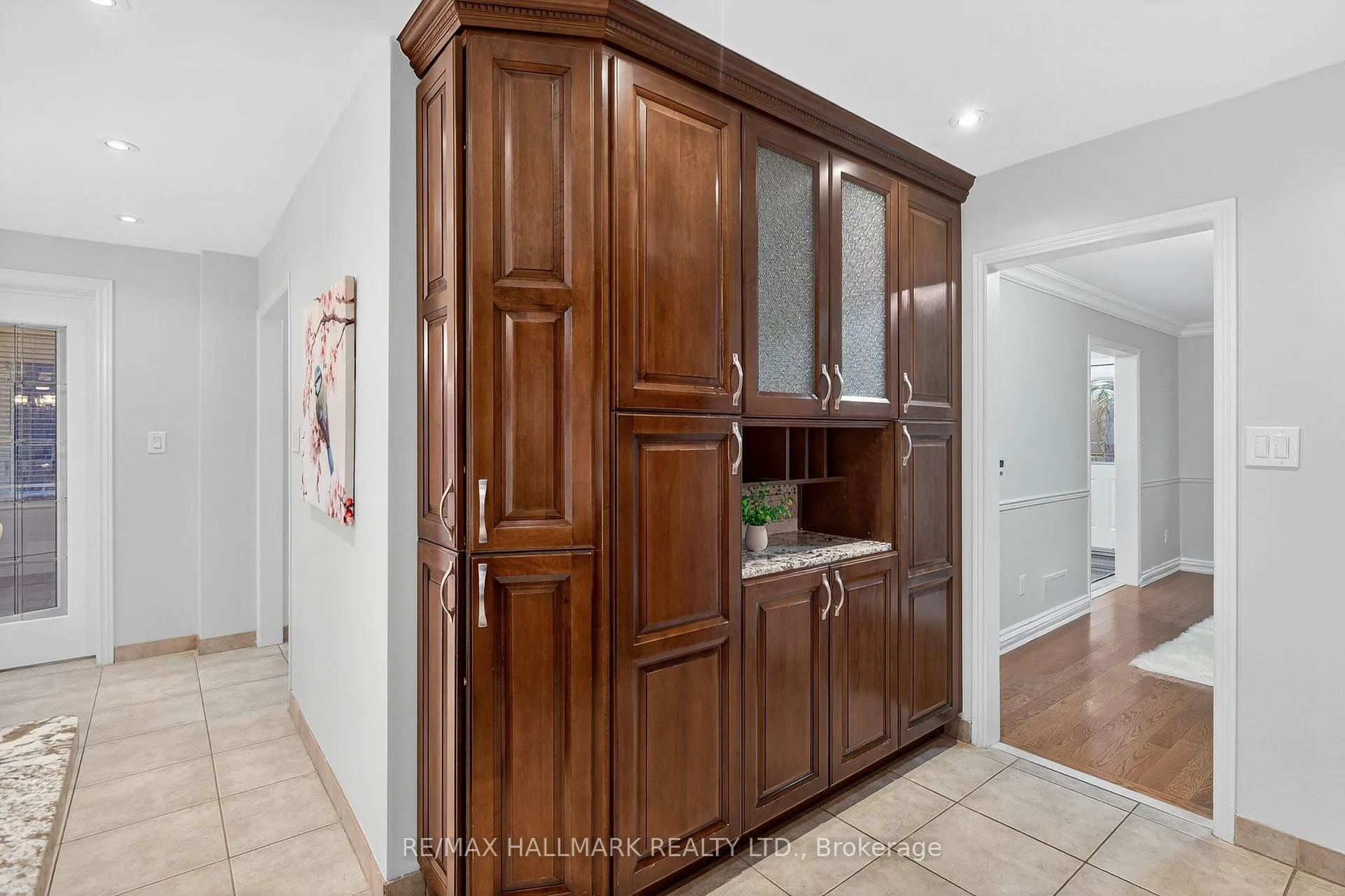 Photo 22 of 101 Embassy Drive, Vaughan, East Woodbridge — HOMEH