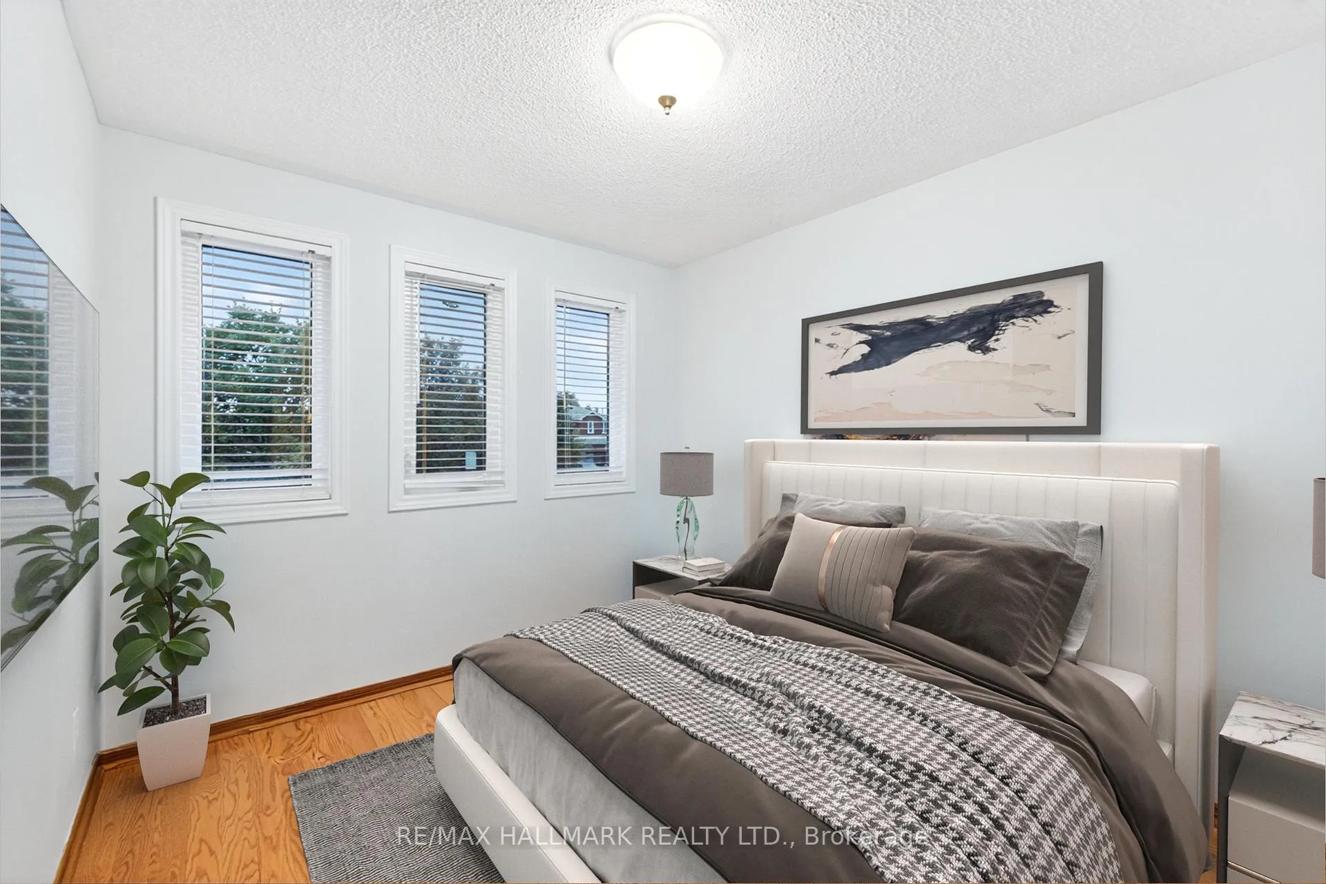 Photo 40 of 101 Embassy Drive, Vaughan, East Woodbridge — HOMEH