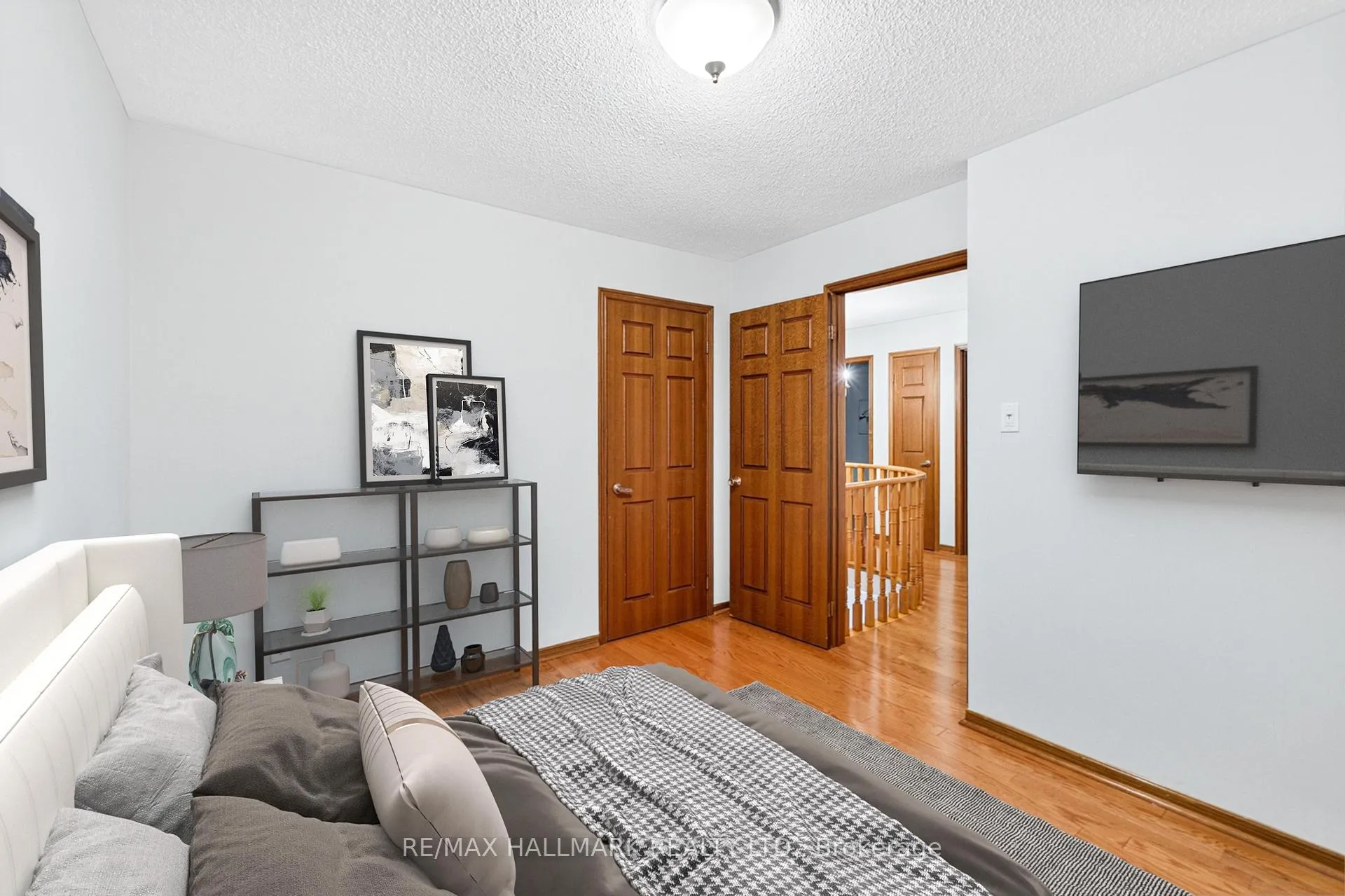 Photo 41 of 101 Embassy Drive, Vaughan, East Woodbridge — HOMEH