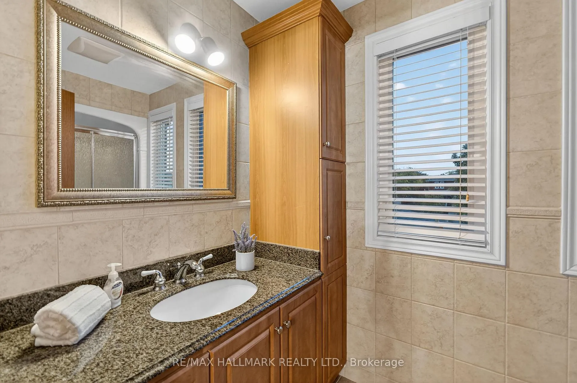 Photo 42 of 101 Embassy Drive, Vaughan, East Woodbridge — HOMEH