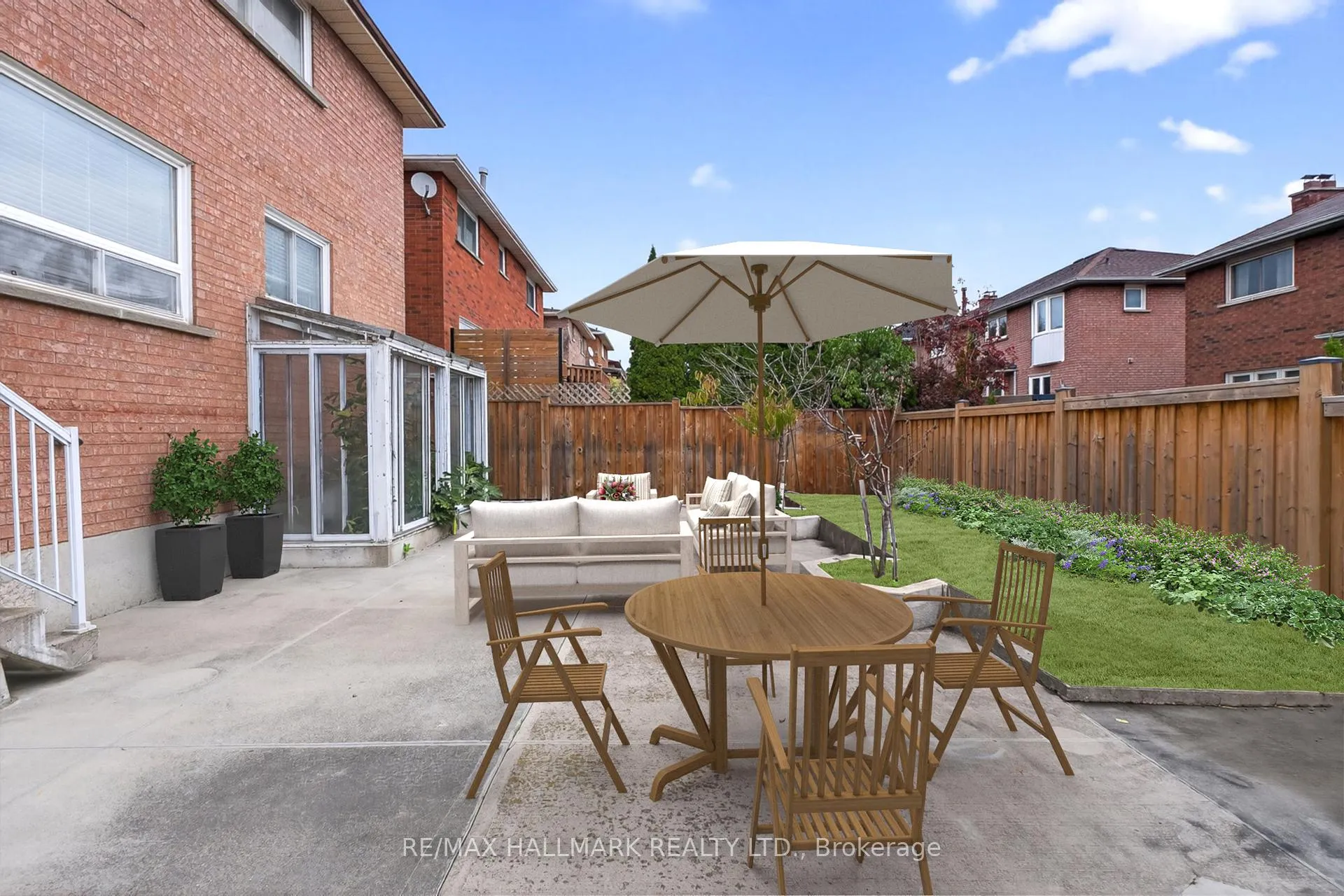 Photo 48 of 101 Embassy Drive, Vaughan, East Woodbridge — HOMEH