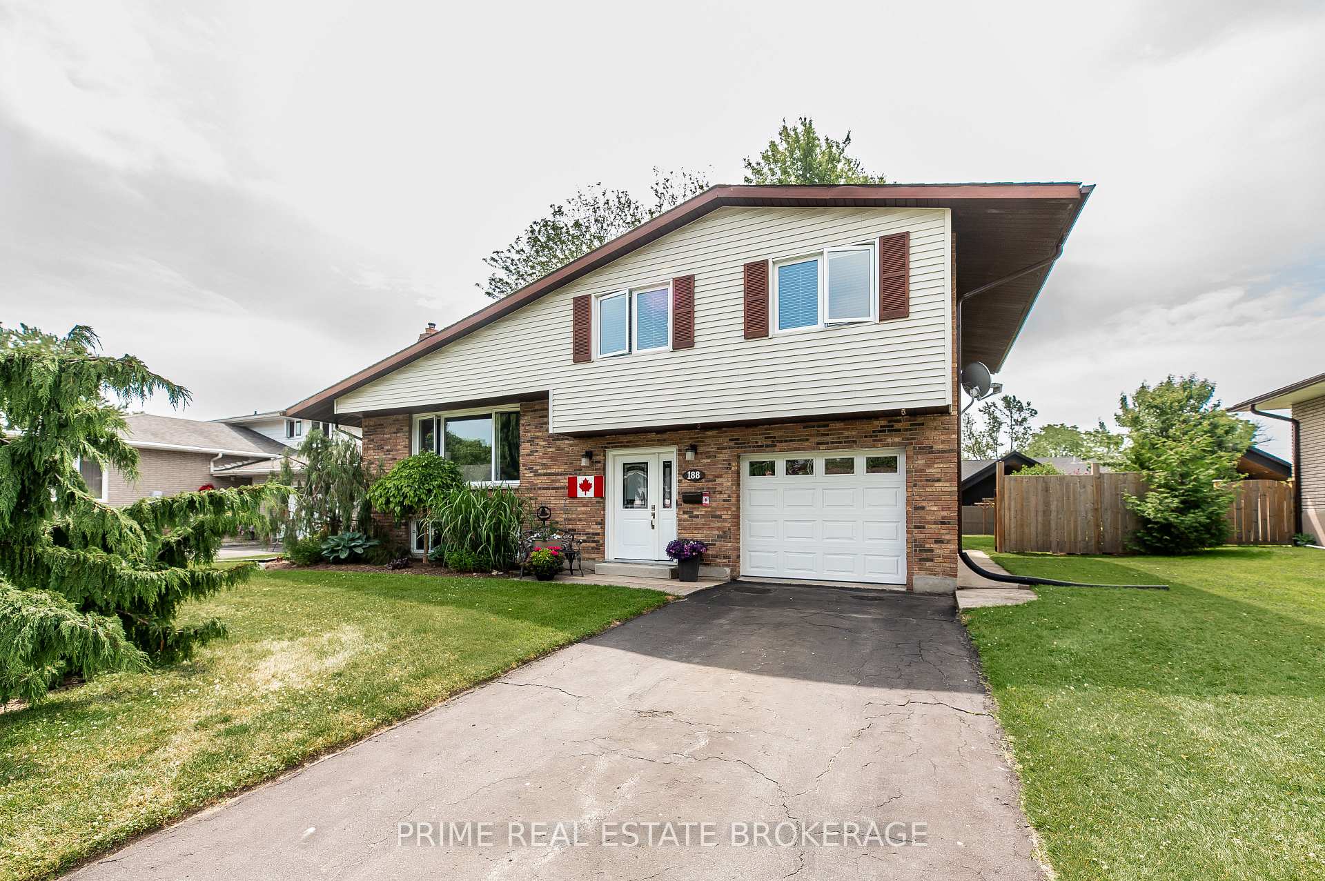 Photo 2 of 188 Elm Street, West Elgin, West Lorne — HOMEH