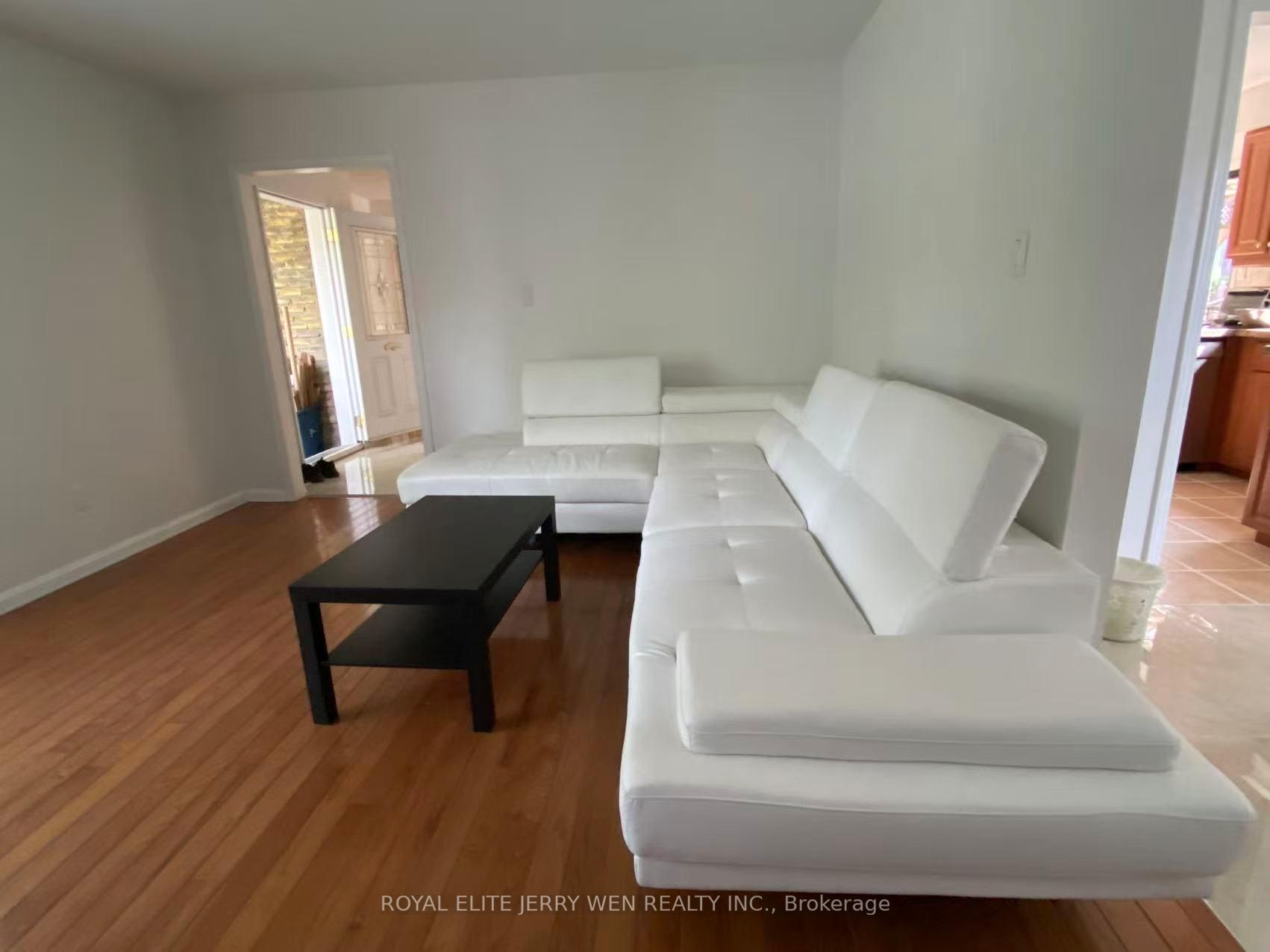 Photo 4 of 419 Stillmeadow Circle, Waterloo, Upper Beechwood — HOMEH