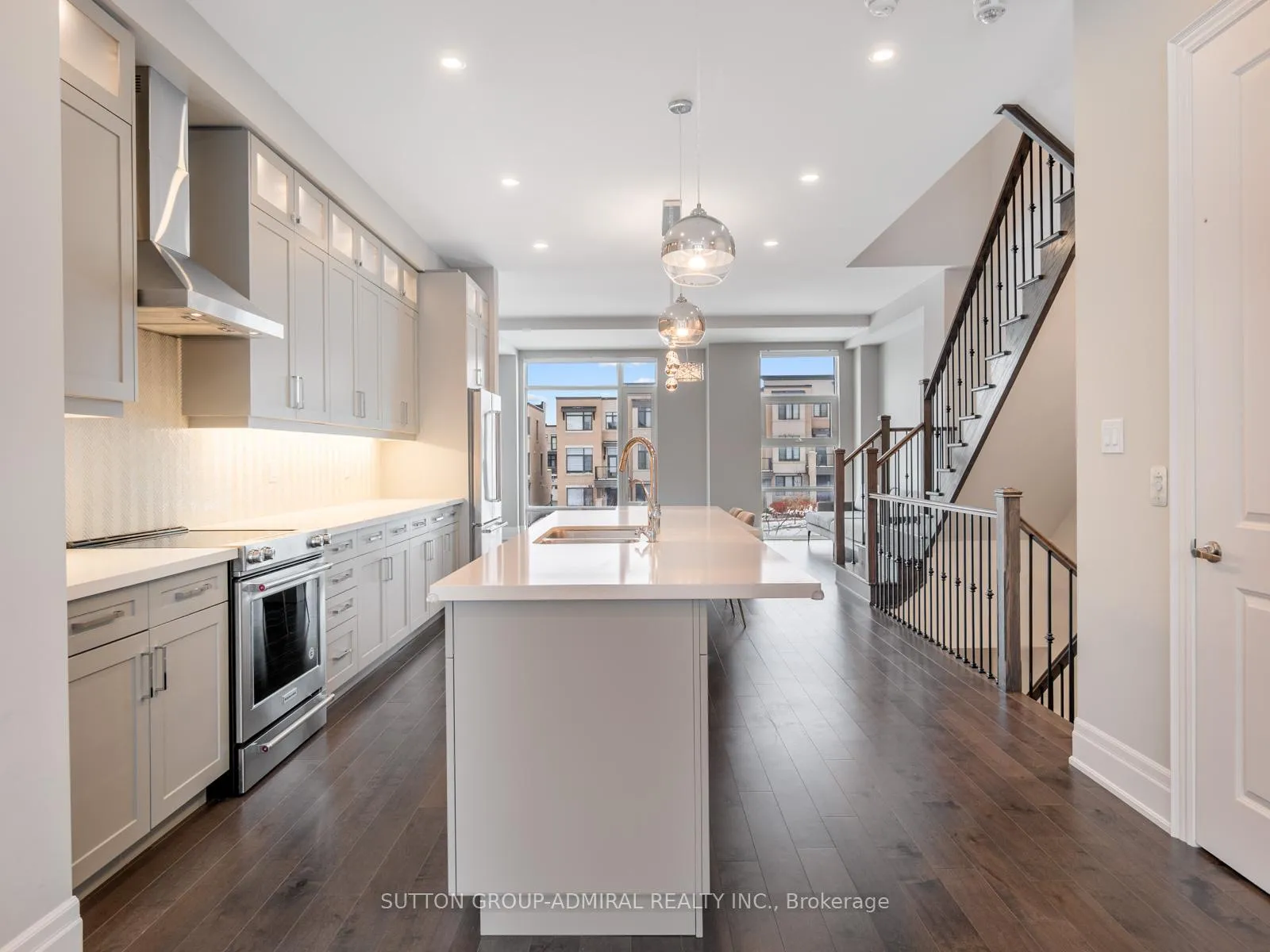 Photo 9 of 27 Adaskin Avenue, Vaughan, Patterson — HOMEH
