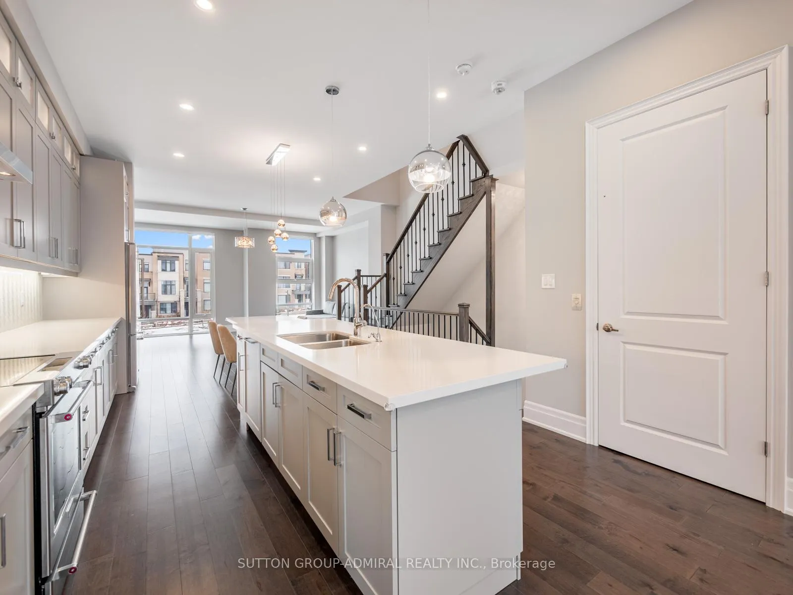 Photo 10 of 27 Adaskin Avenue, Vaughan, Patterson — HOMEH