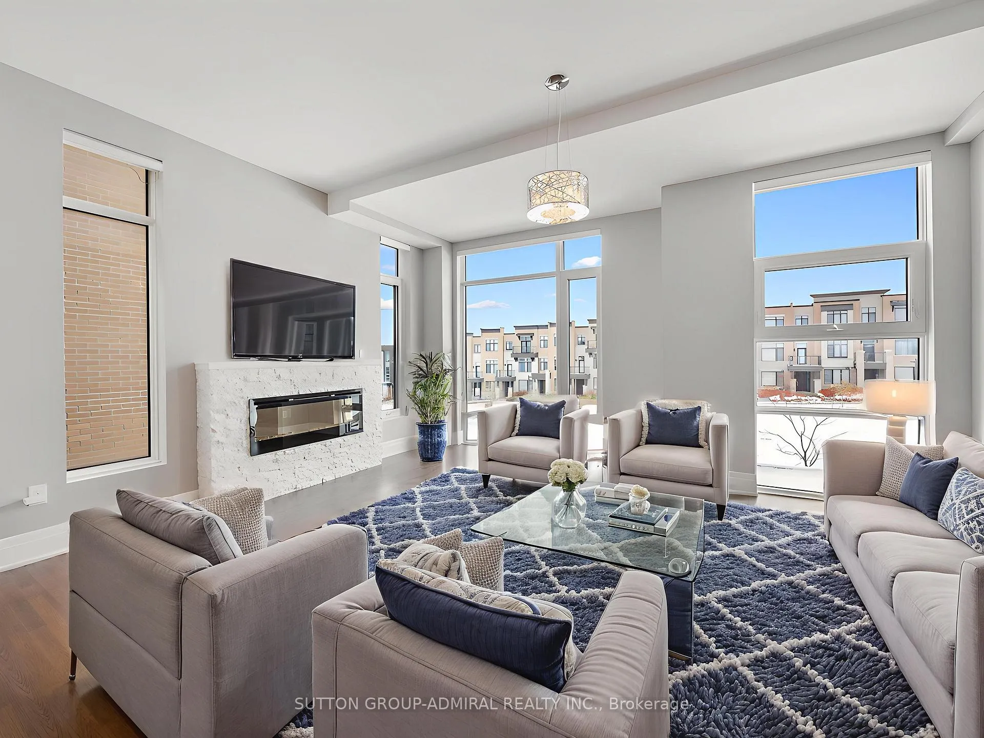 Photo 12 of 27 Adaskin Avenue, Vaughan, Patterson — HOMEH