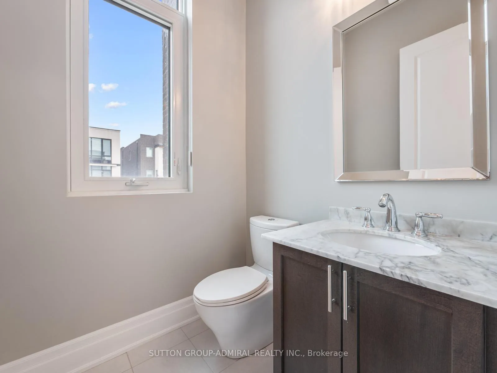 Photo 15 of 27 Adaskin Avenue, Vaughan, Patterson — HOMEH