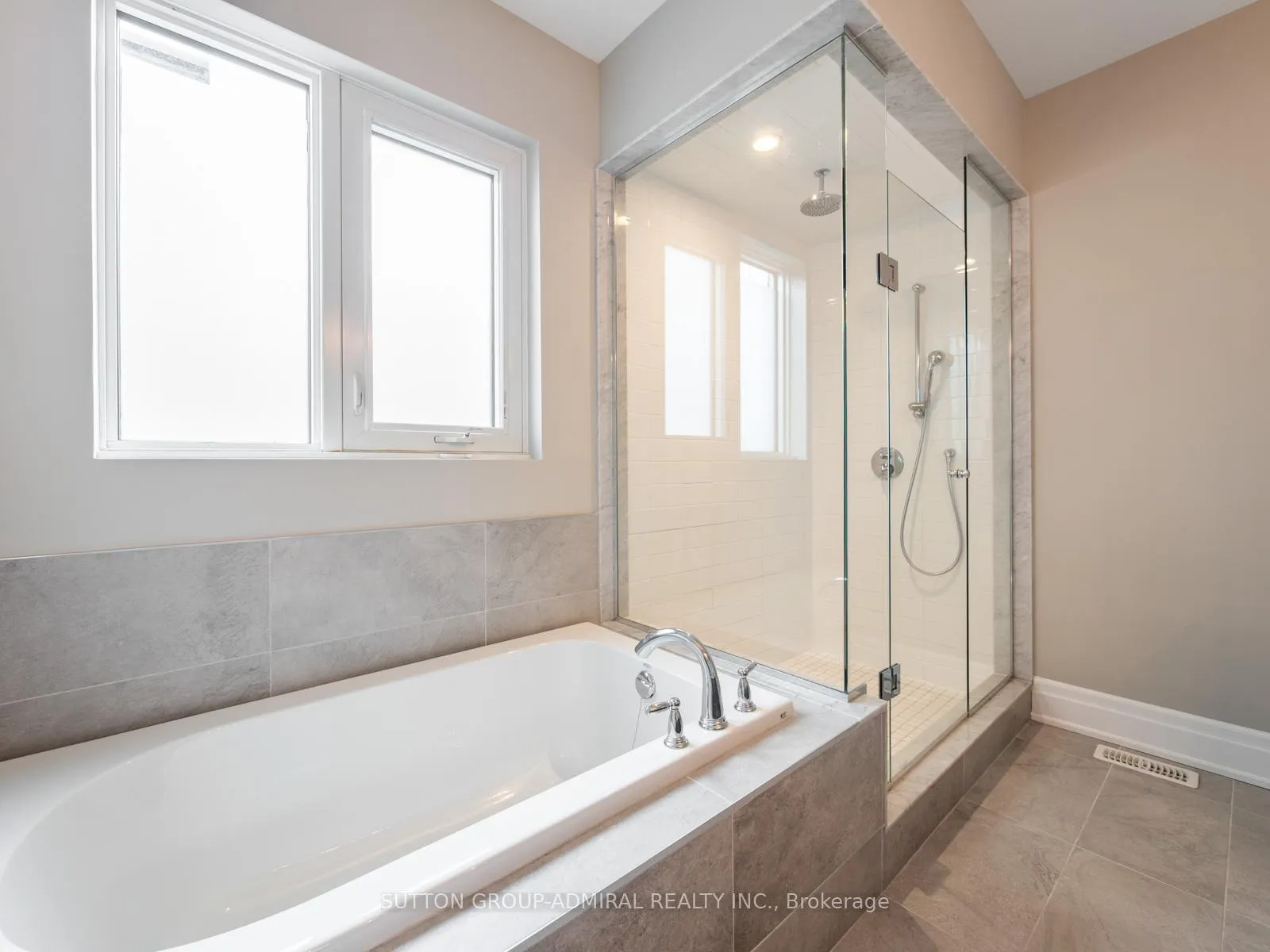 Photo 26 of 27 Adaskin Avenue, Vaughan, Patterson — HOMEH