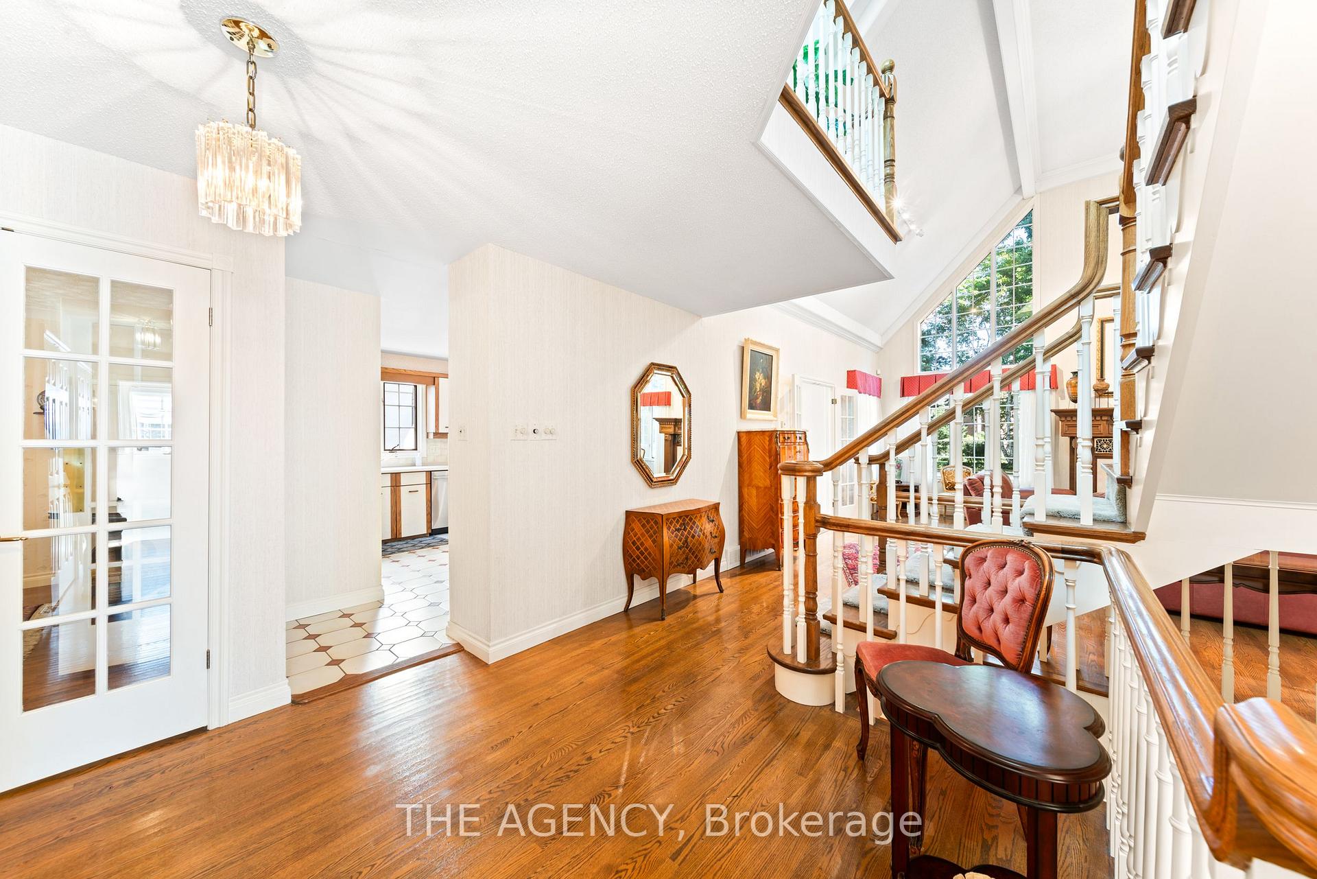 Photo 6 of 462 Winchester Drive, Waterloo — HOMEH