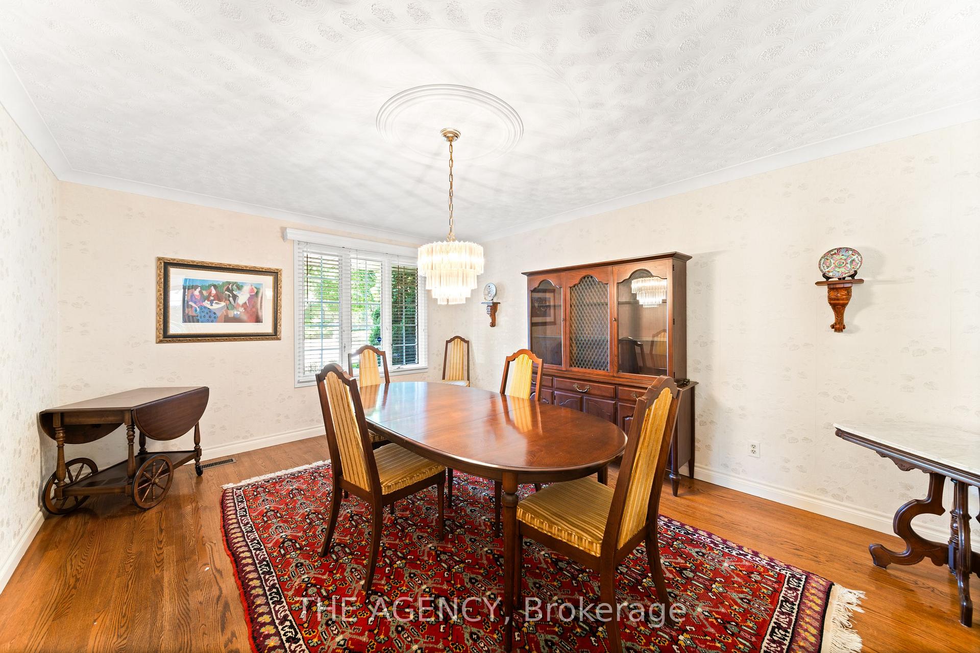 Photo 7 of 462 Winchester Drive, Waterloo — HOMEH