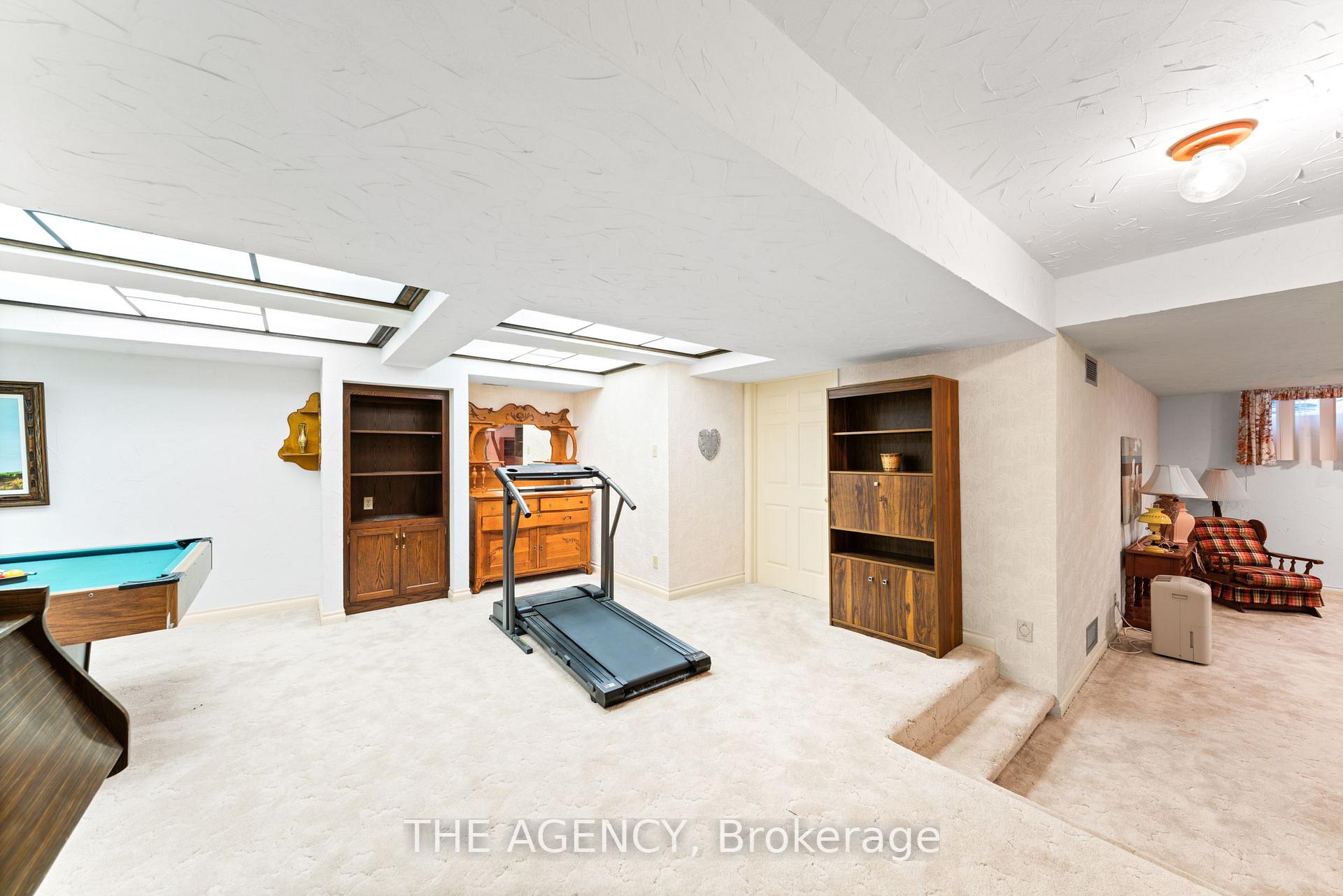 Photo 26 of 462 Winchester Drive, Waterloo — HOMEH