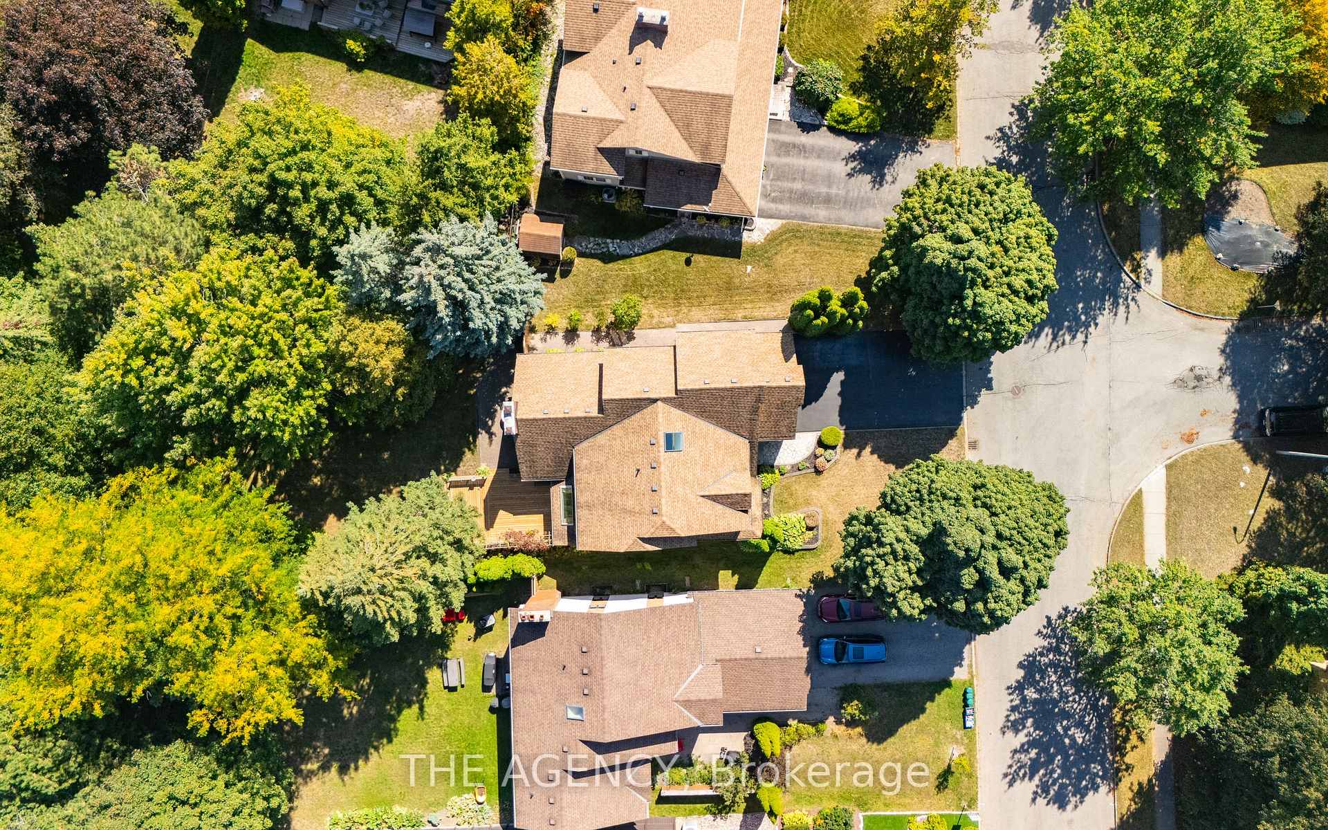 Photo 34 of 462 Winchester Drive, Waterloo — HOMEH