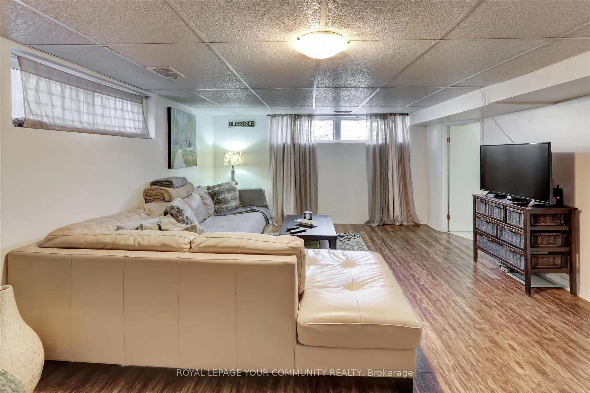 Photo 3 of Unit Basement, 18 Railway Street, Vaughan, Maple — HOMEH