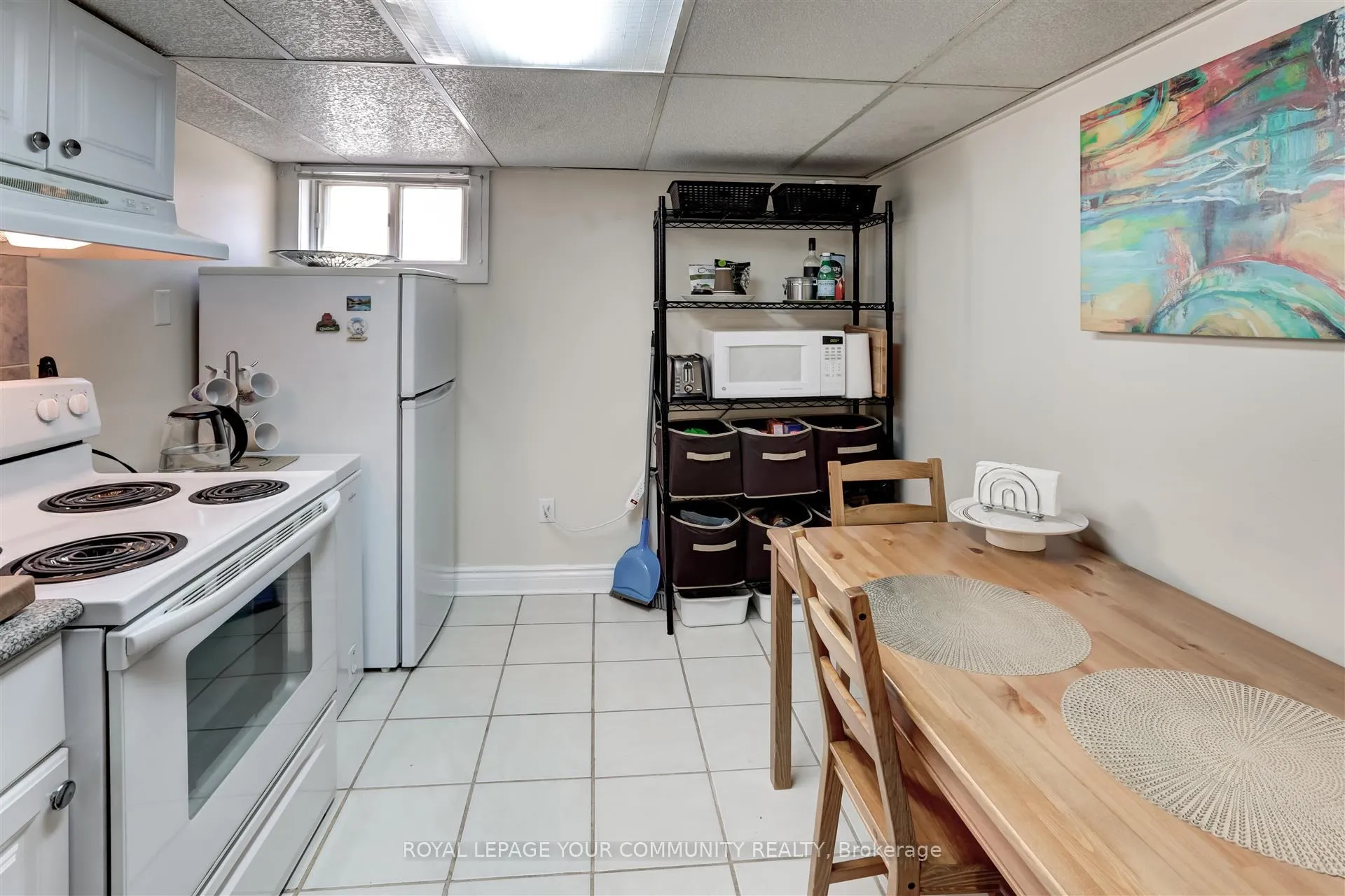 Photo 8 of Unit Basement, 18 Railway Street, Vaughan, Maple — HOMEH