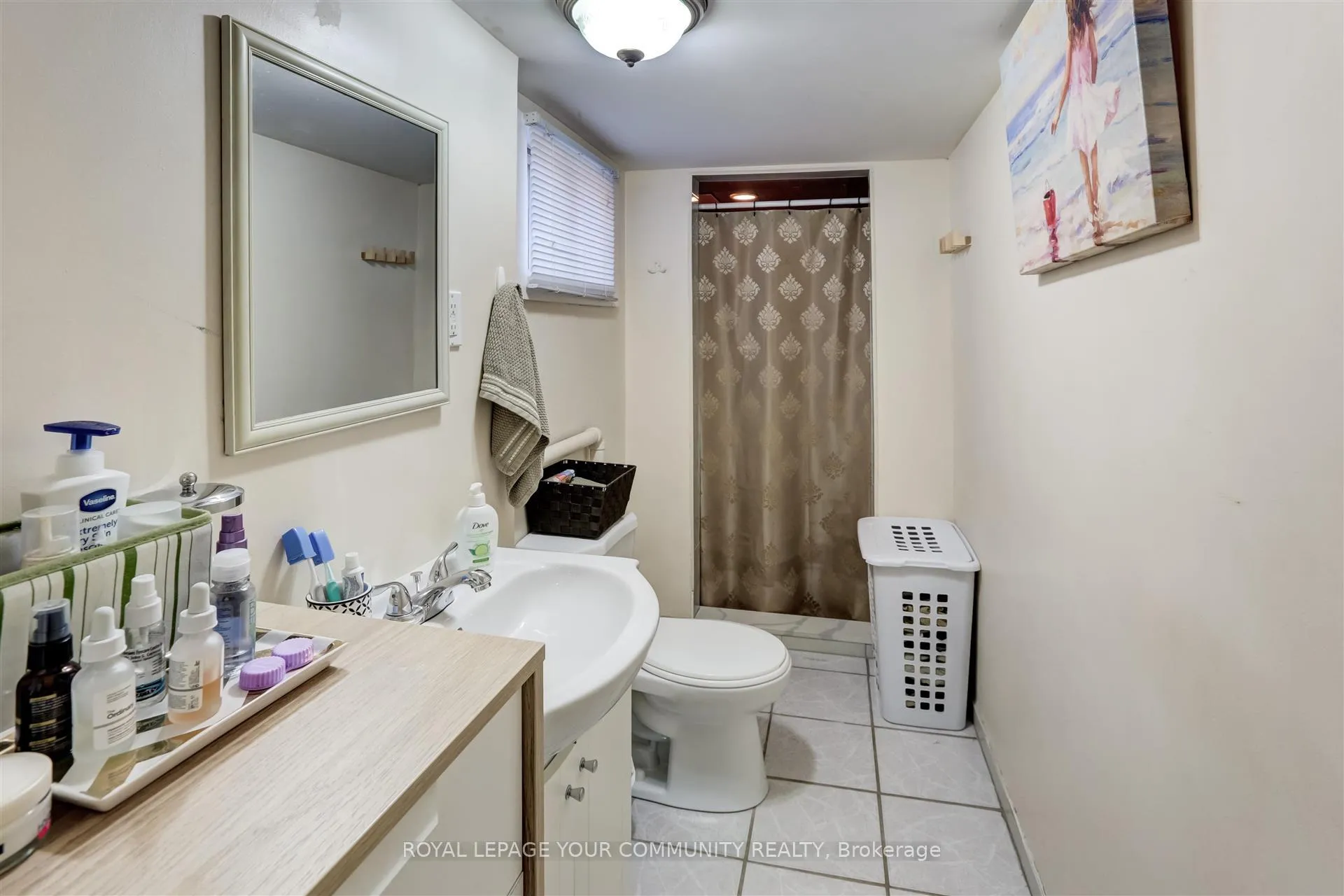 Photo 11 of Unit Basement, 18 Railway Street, Vaughan, Maple — HOMEH