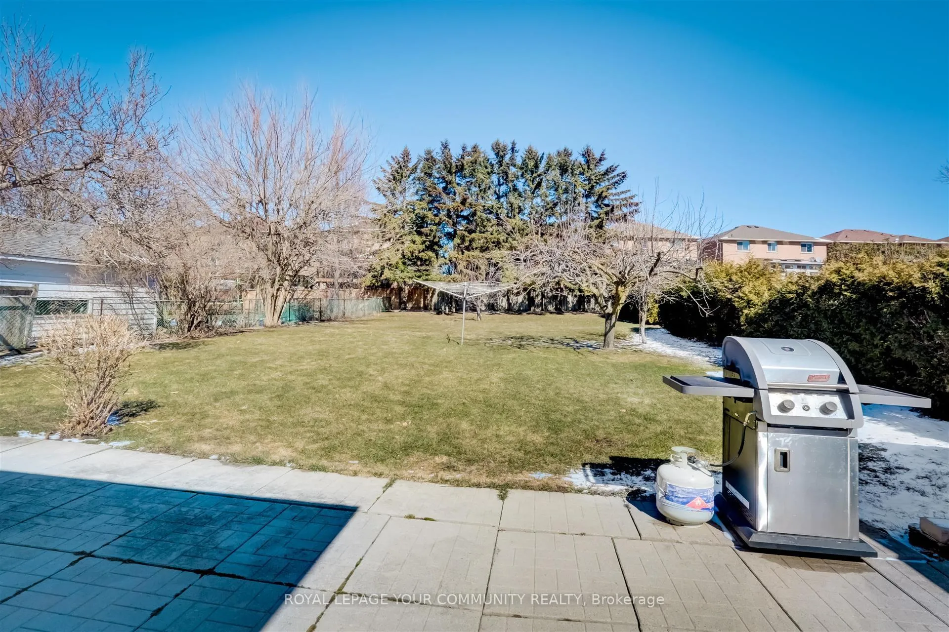 Photo 13 of Unit Basement, 18 Railway Street, Vaughan, Maple — HOMEH