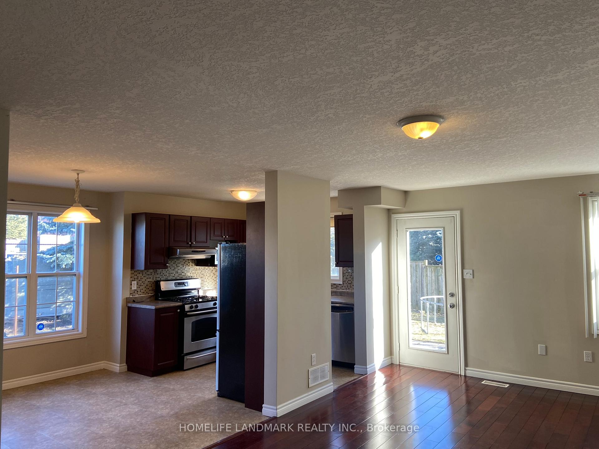 Photo 3 of 573 Chablis Drive, Waterloo — HOMEH