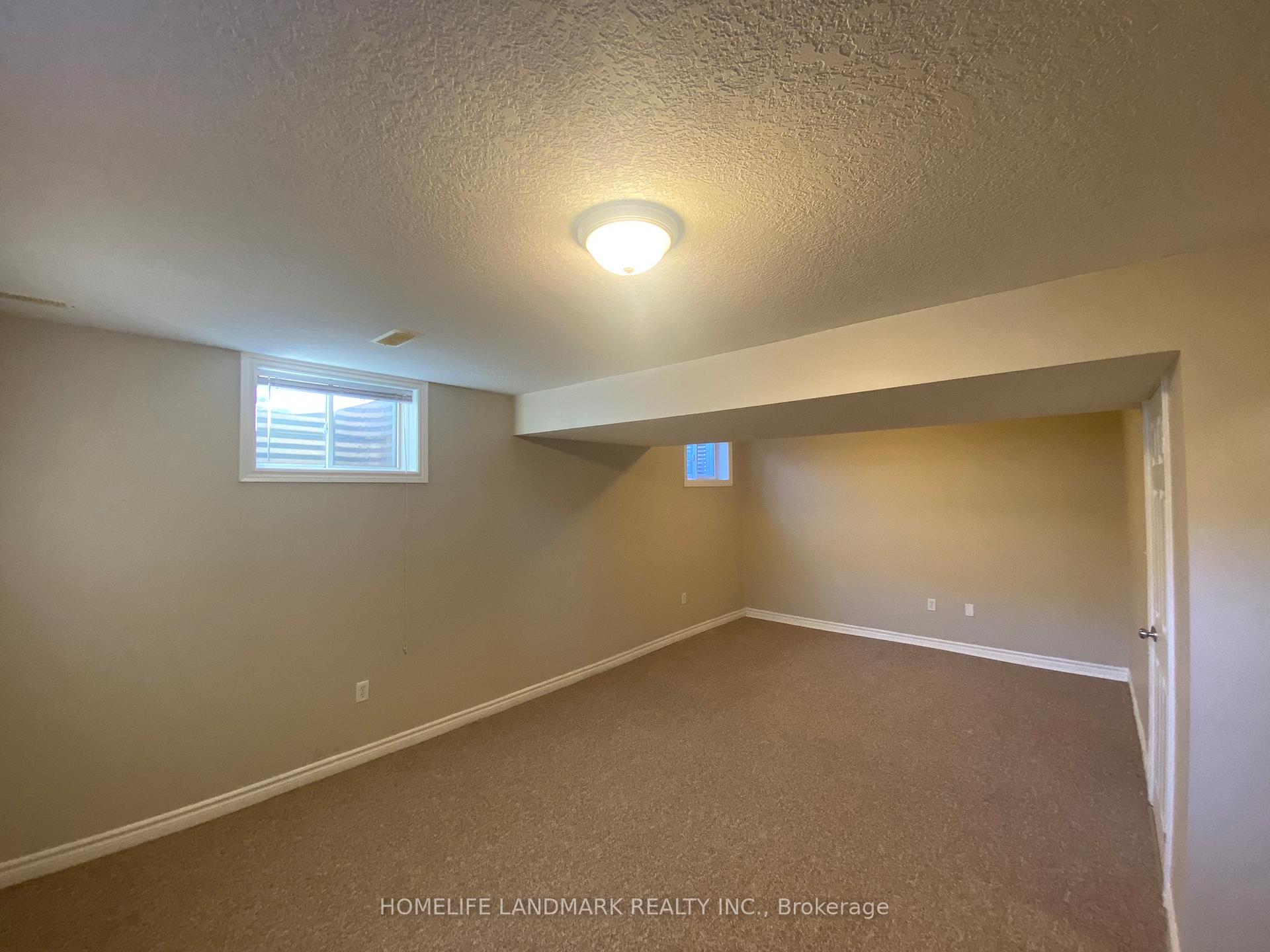 Photo 16 of 573 Chablis Drive, Waterloo — HOMEH