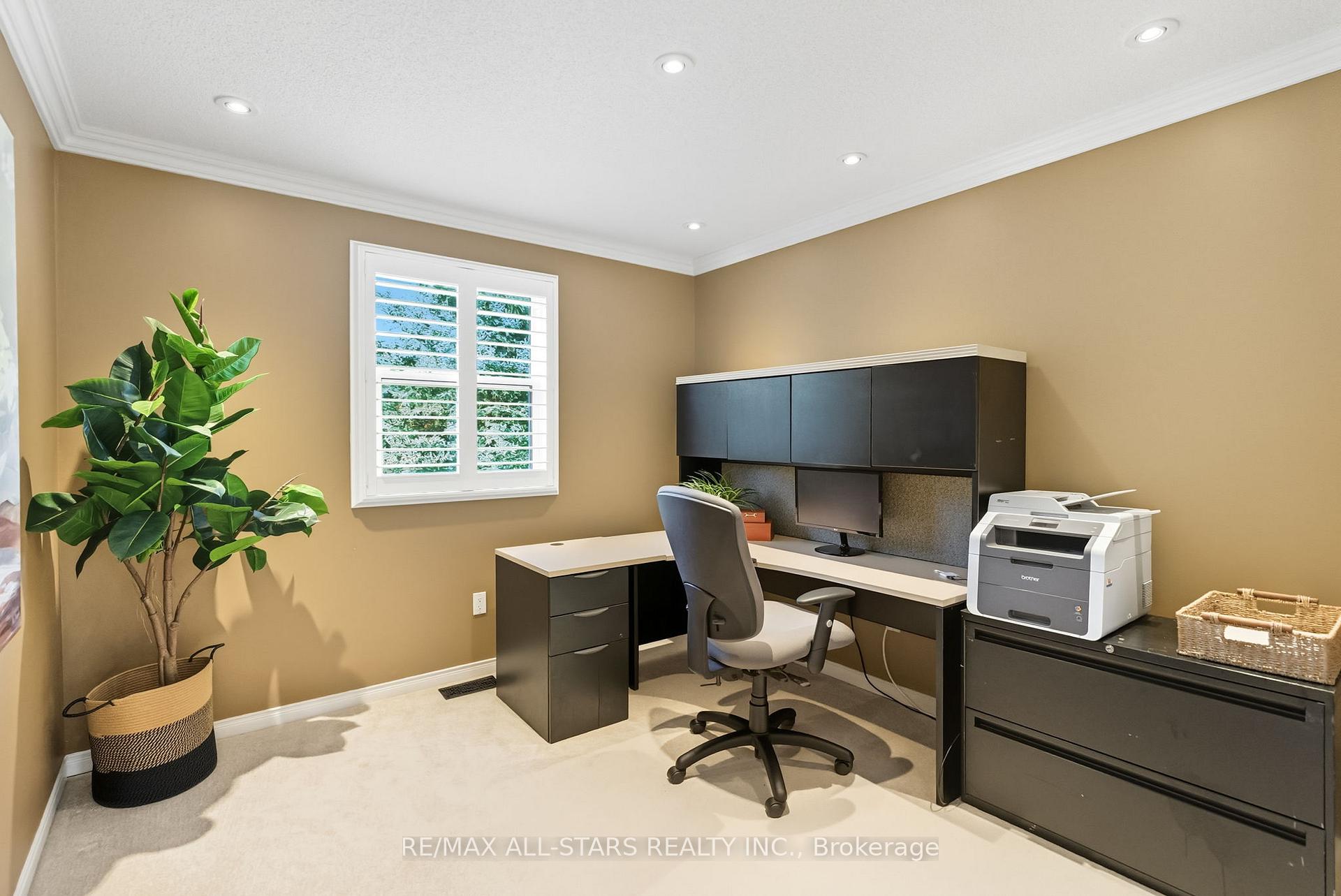 Photo 27 of 23 Bolton Drive, Uxbridge — HOMEH