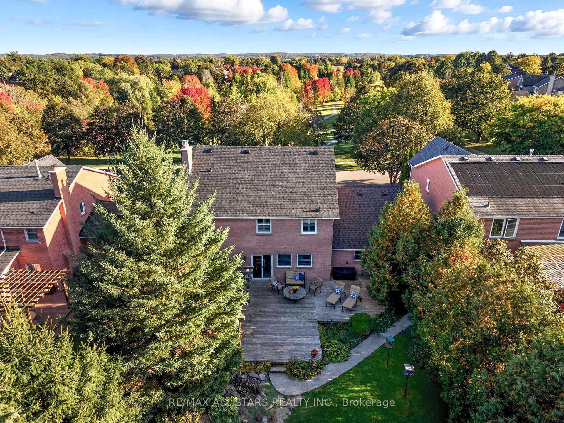 Photo 42 of 23 Bolton Drive, Uxbridge — HOMEH
