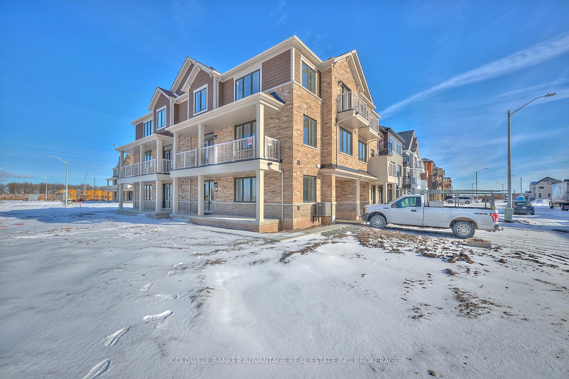 Photo 2 of 98 Feather Road, Welland, Dain City — HOMEH