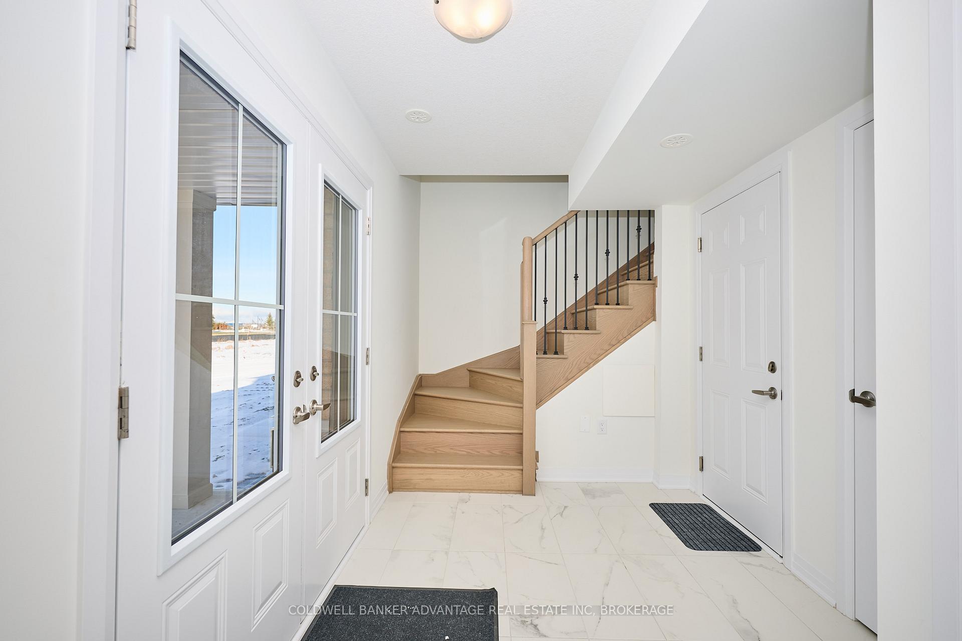 Photo 7 of 98 Feather Road, Welland, Dain City — HOMEH