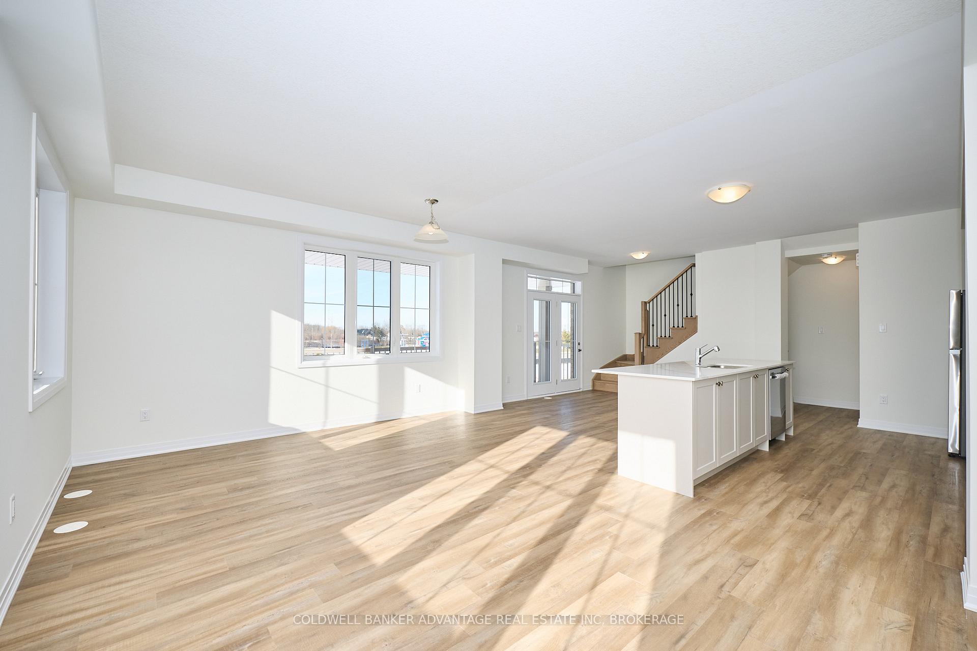 Photo 17 of 98 Feather Road, Welland, Dain City — HOMEH