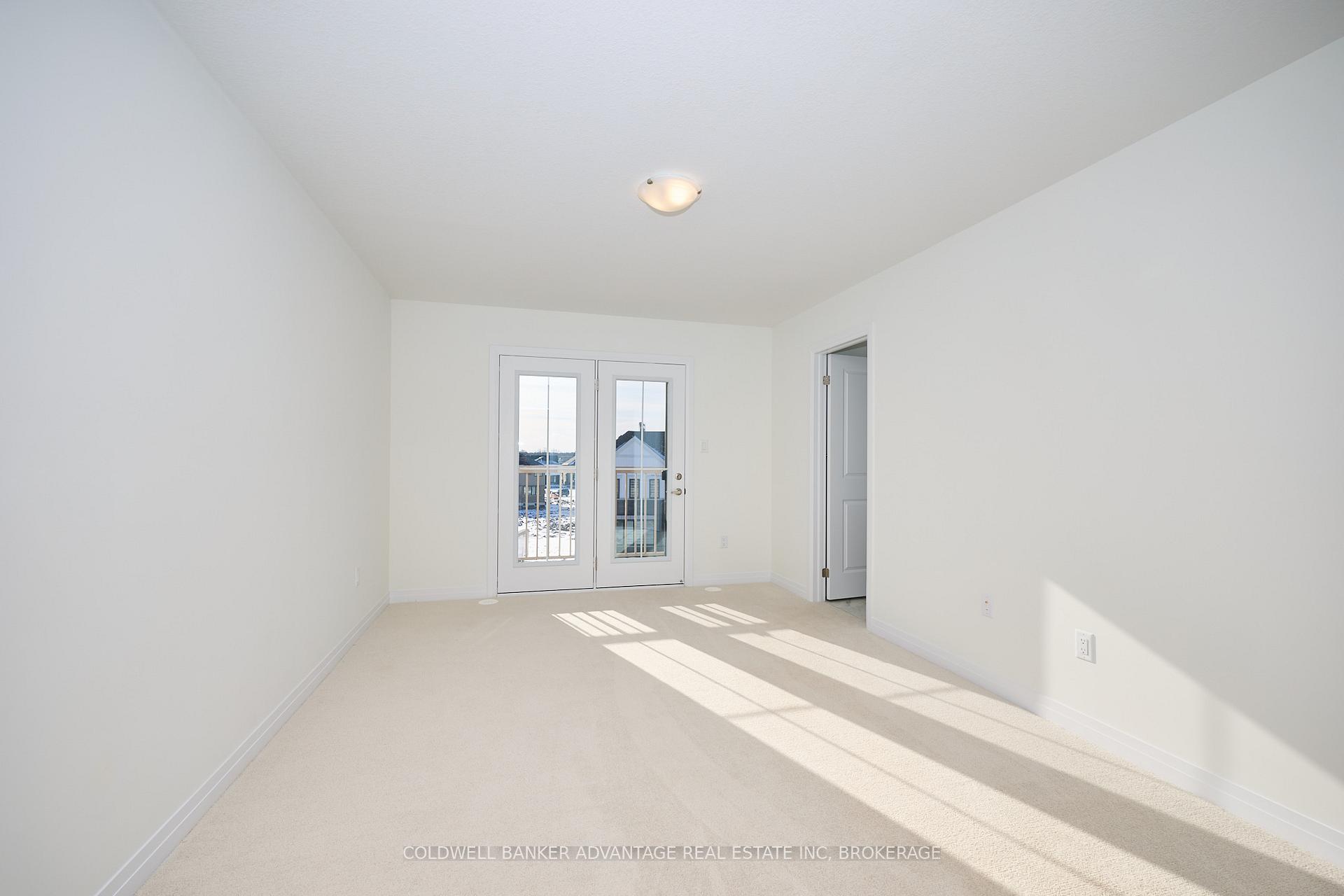 Photo 20 of 98 Feather Road, Welland, Dain City — HOMEH