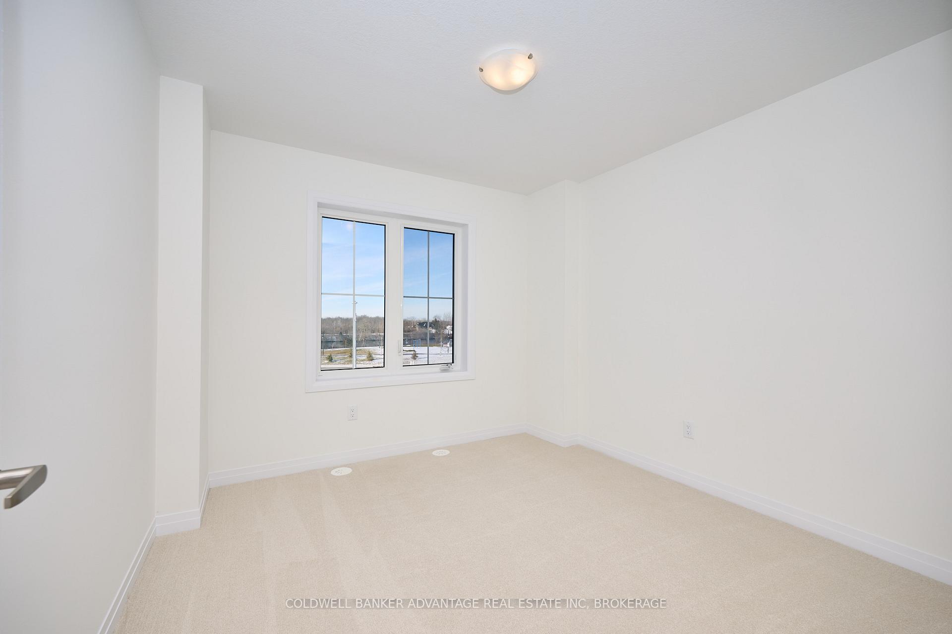 Photo 29 of 98 Feather Road, Welland, Dain City — HOMEH