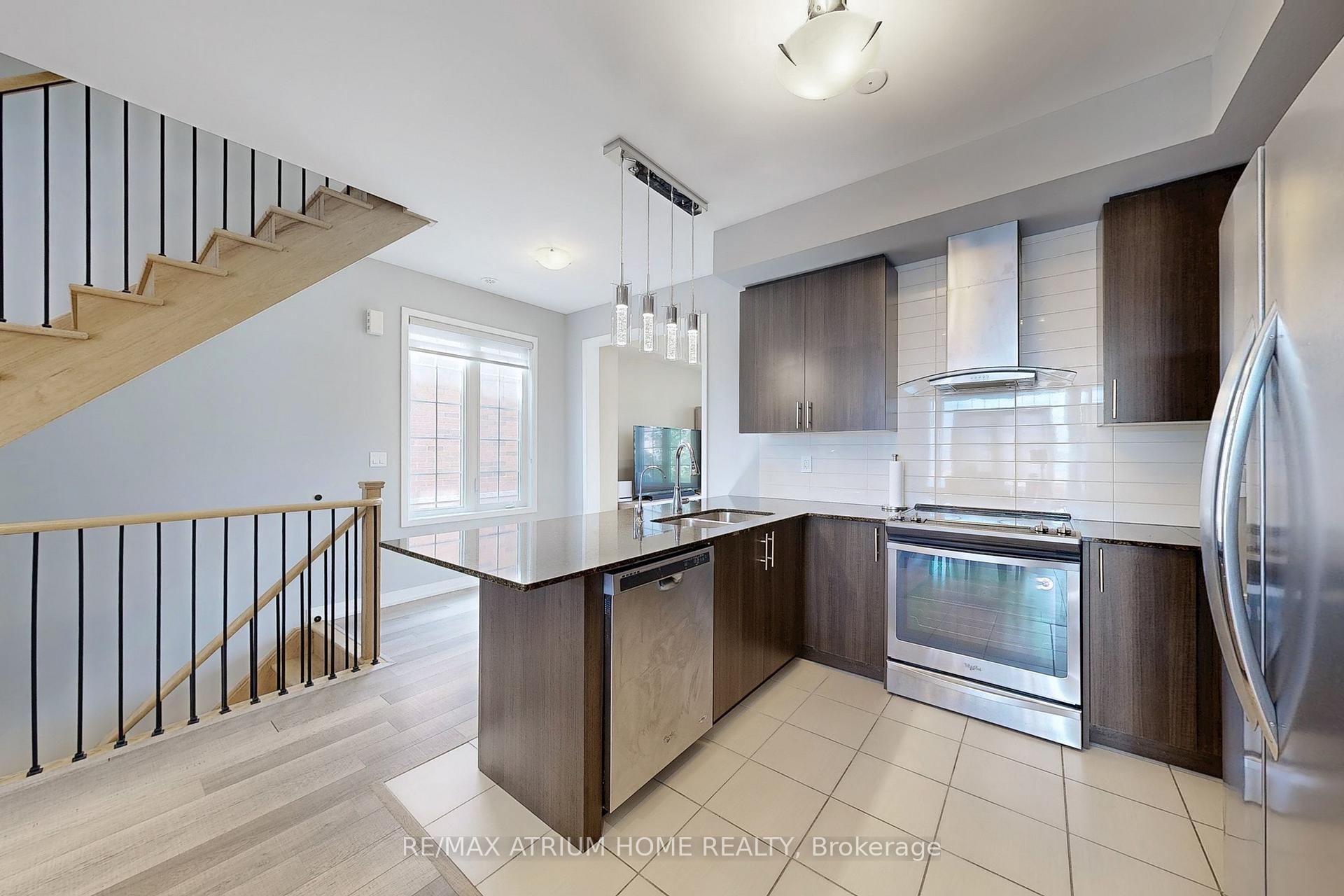 Photo 11 of 39 Torah Gate, Vaughan, Patterson — HOMEH