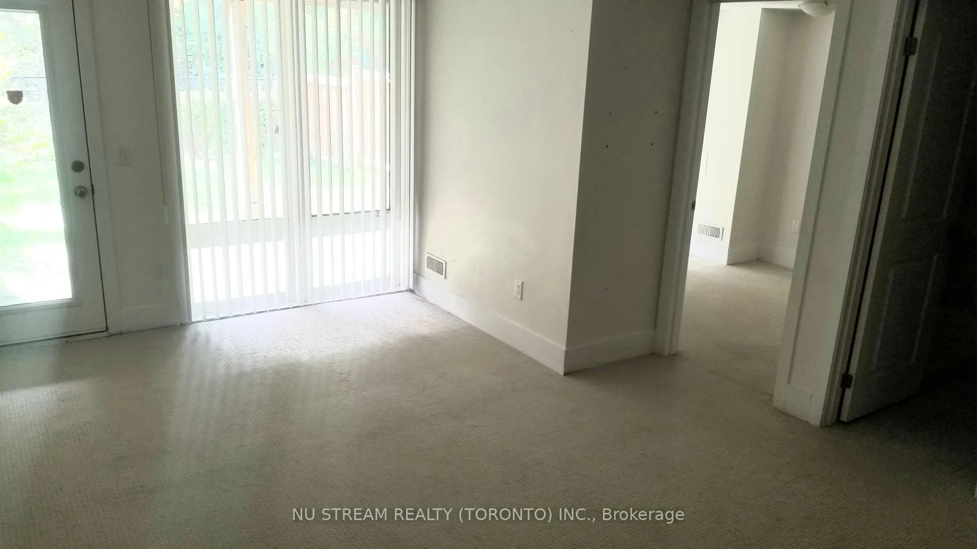 Photo 15 of 48 Crestridge Drive, Vaughan, Patterson — HOMEH