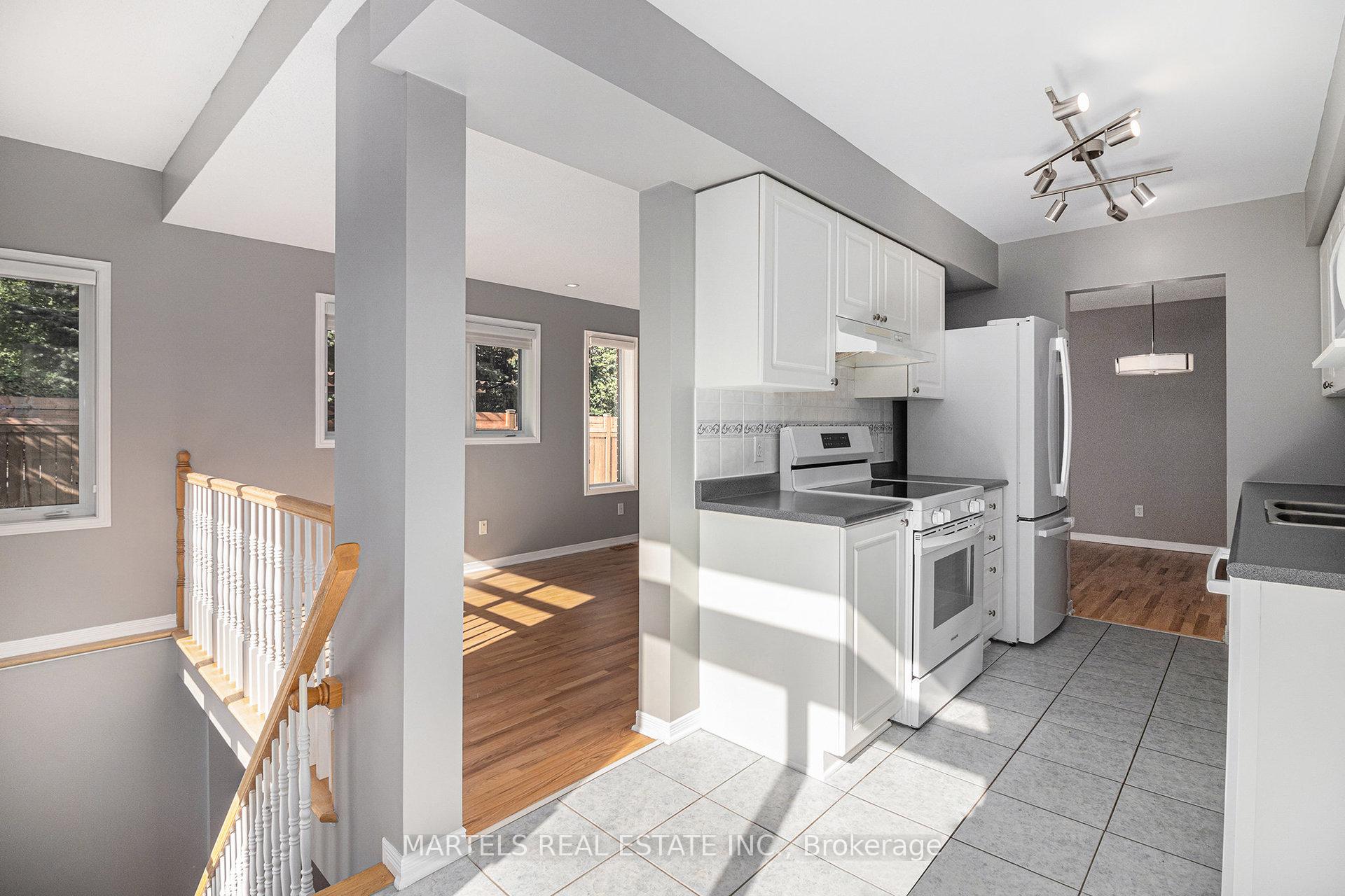 Photo 9 of 40 Santa Cruz Private, Ottawa, Riverview Park — HOMEH