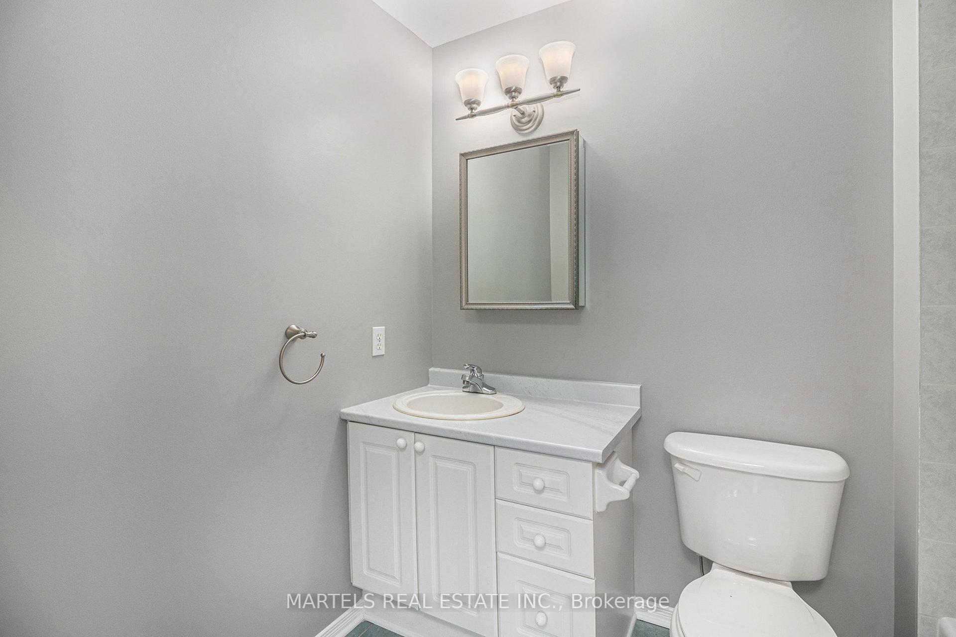 Photo 12 of 40 Santa Cruz Private, Ottawa, Riverview Park — HOMEH