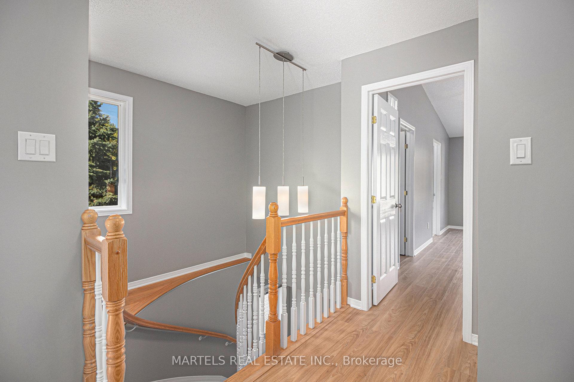 Photo 13 of 40 Santa Cruz Private, Ottawa, Riverview Park — HOMEH