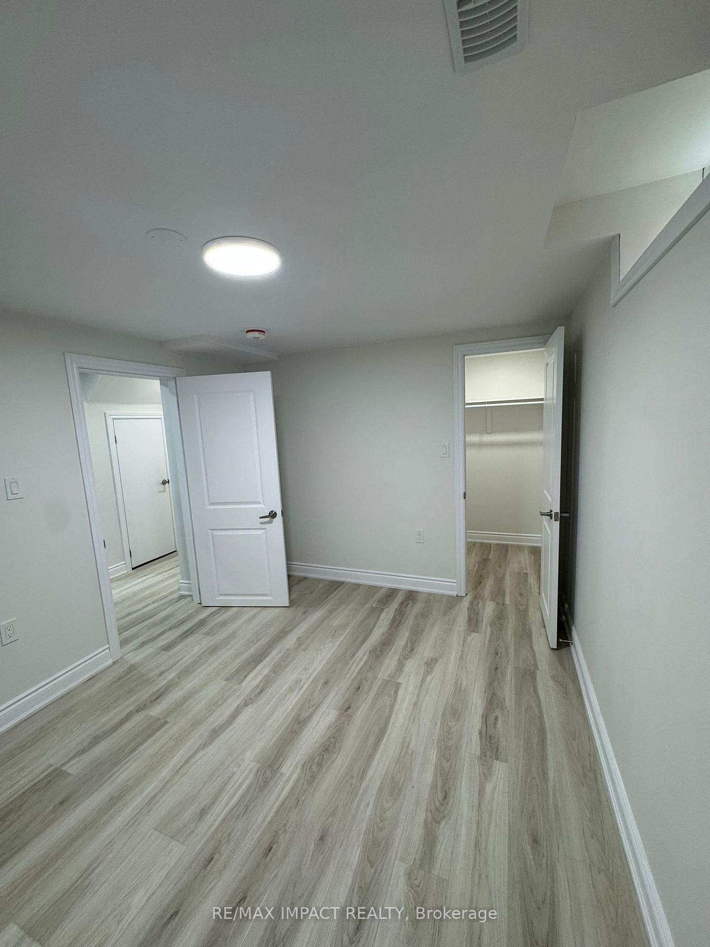 Photo 9 of 87 Large Crescent N, Ajax, Central West — HOMEH