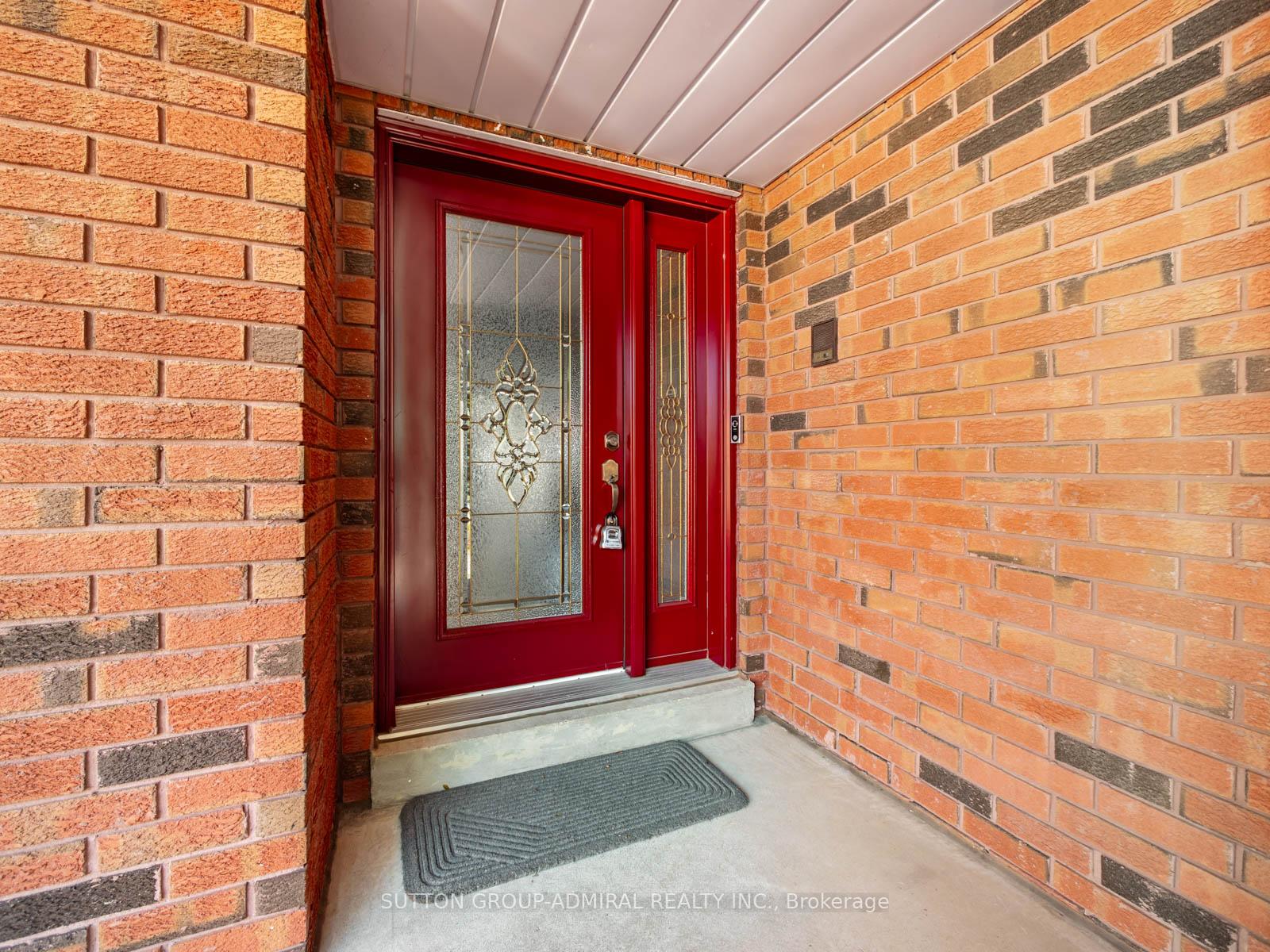 Photo 5 of 7 San Marko Place, Vaughan, East Woodbridge — HOMEH