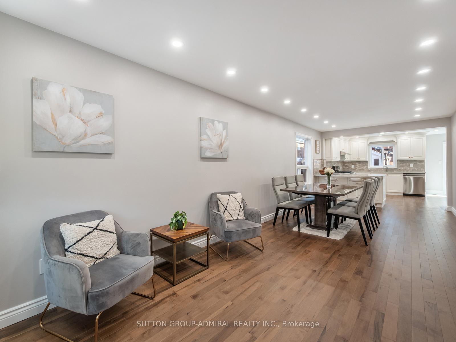 Photo 10 of 7 San Marko Place, Vaughan, East Woodbridge — HOMEH