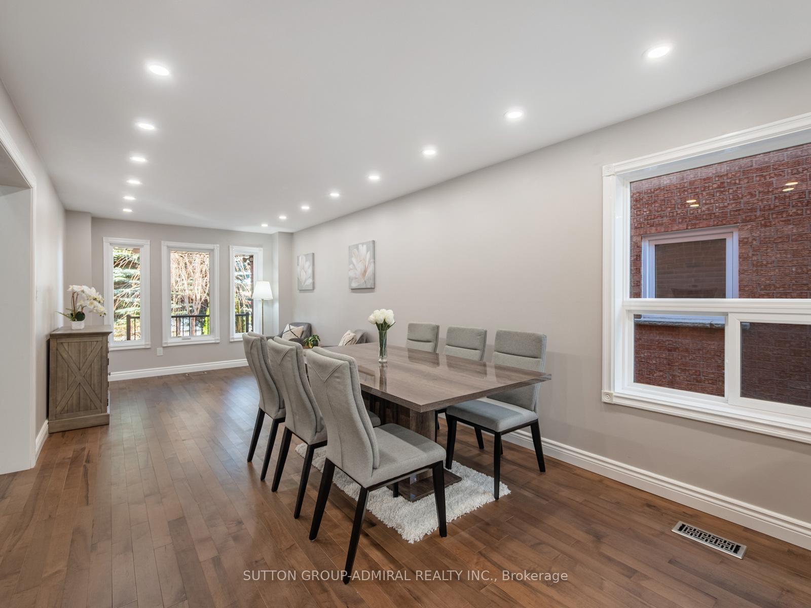 Photo 11 of 7 San Marko Place, Vaughan, East Woodbridge — HOMEH