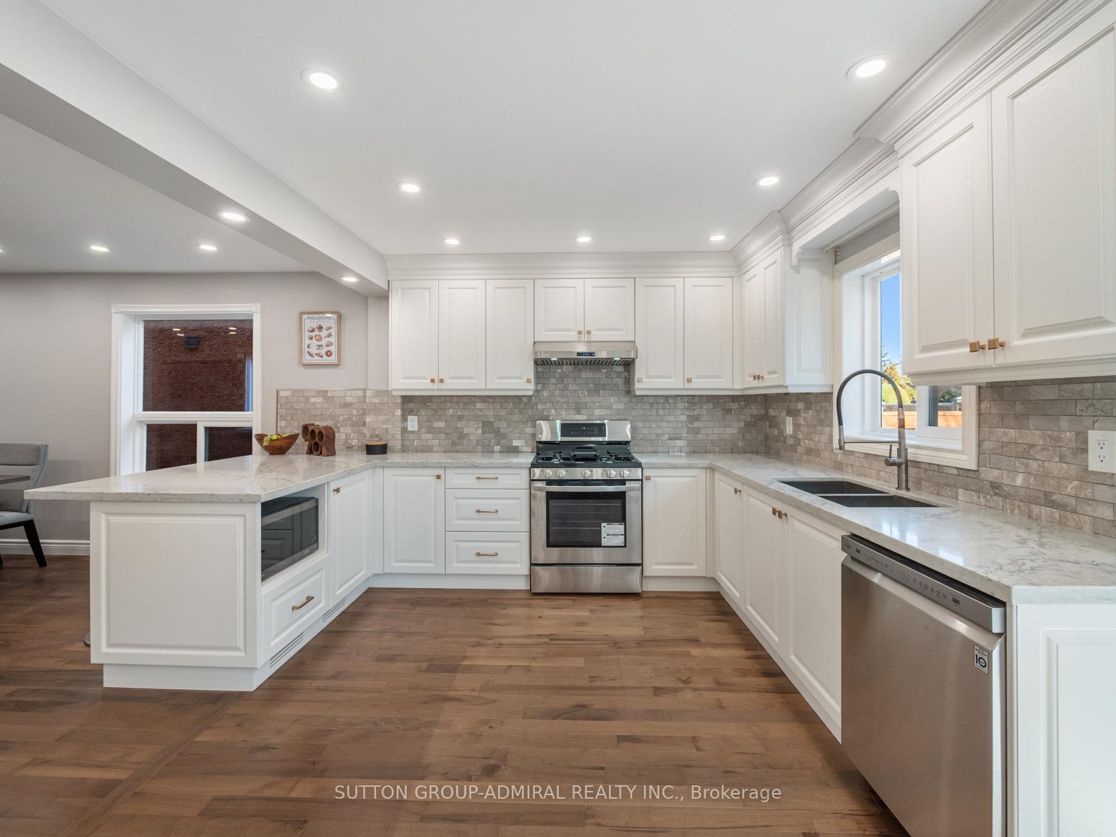 Photo 14 of 7 San Marko Place, Vaughan, East Woodbridge — HOMEH